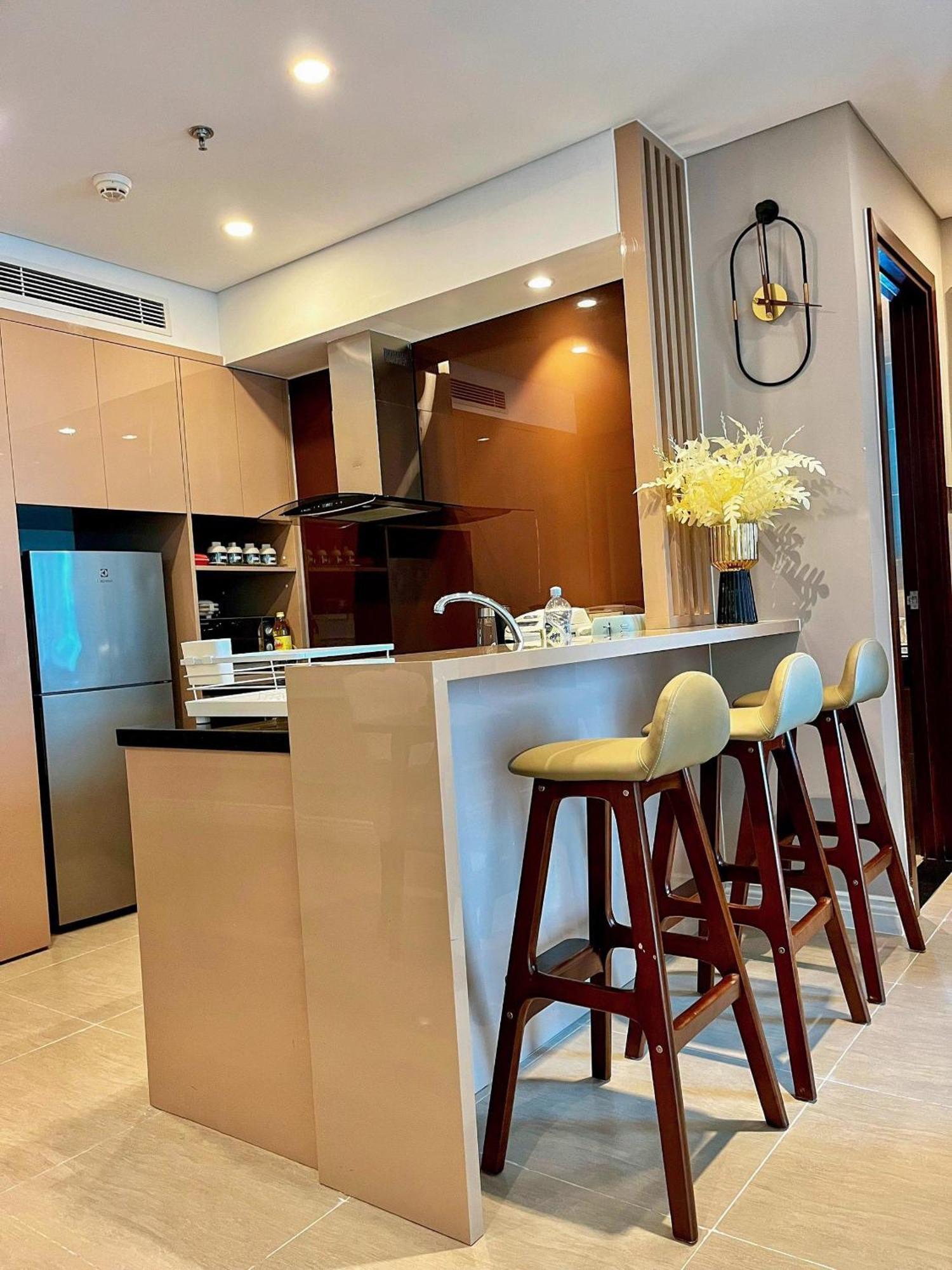 Căn hộ Luxury 2bedroom With Ocean View 25th Floor