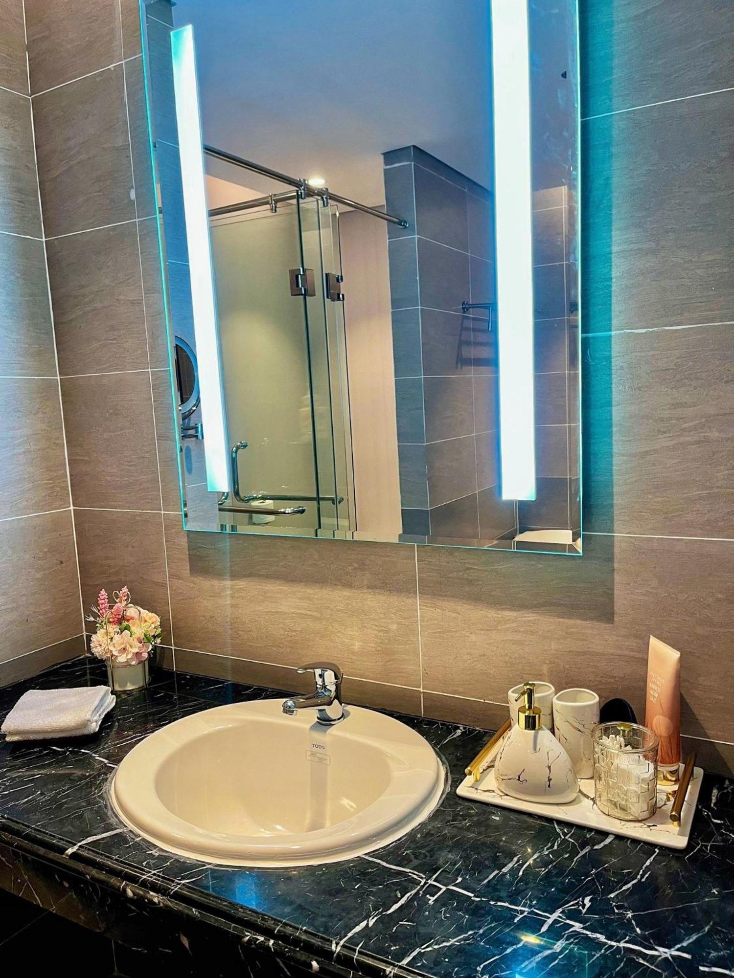Luxury 2bedroom With Ocean View 25th Floor *