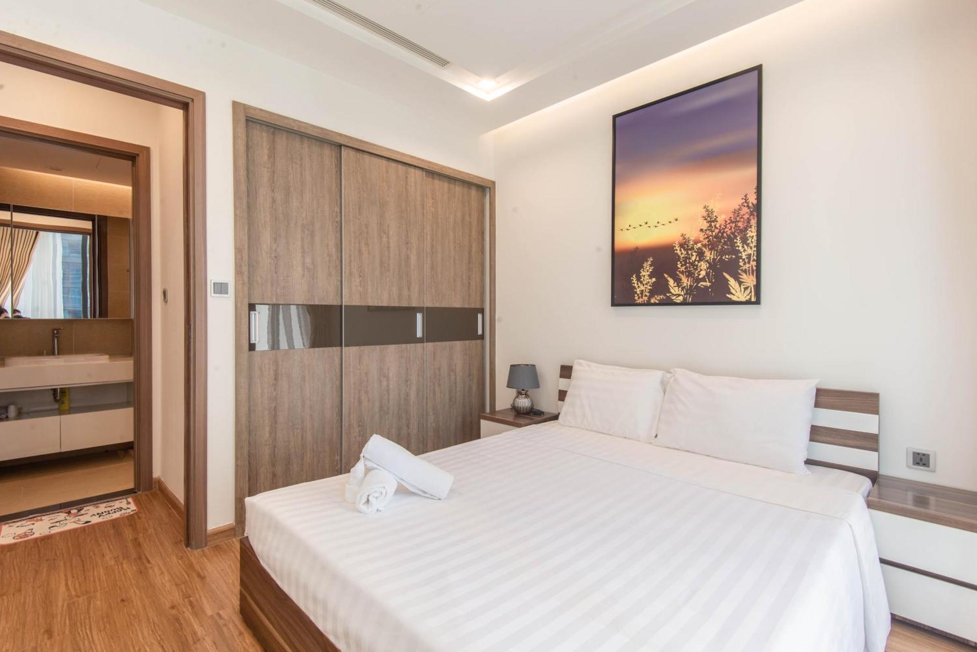 Vinhomes Metropolis Luxury & Khách sạn