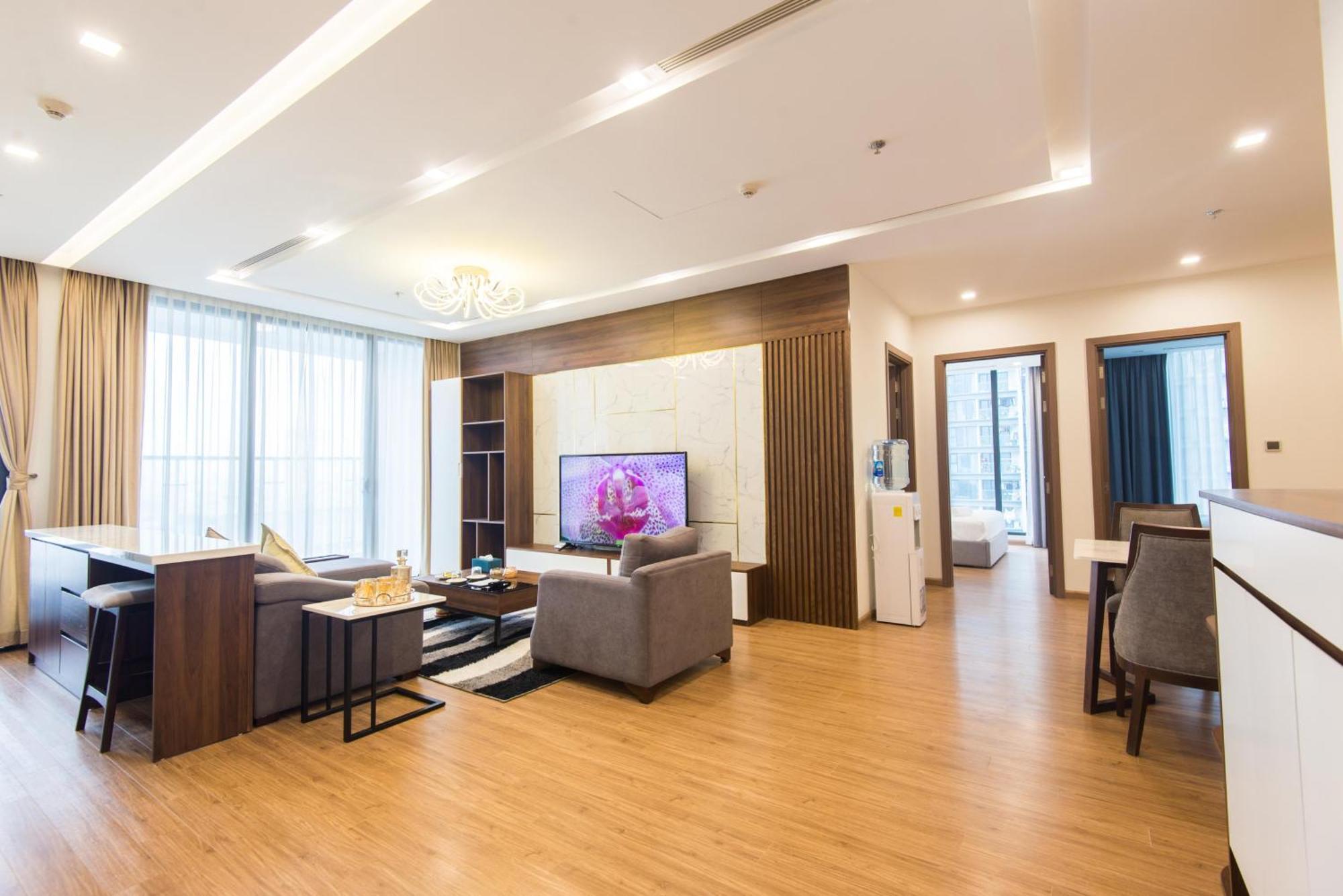 Khách sạn Vinhomes Metropolis Luxury & 5*