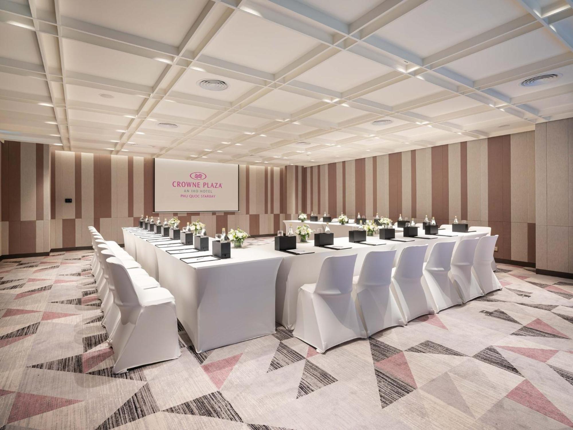Resort Crowne Plaza Starbay By Ihg
