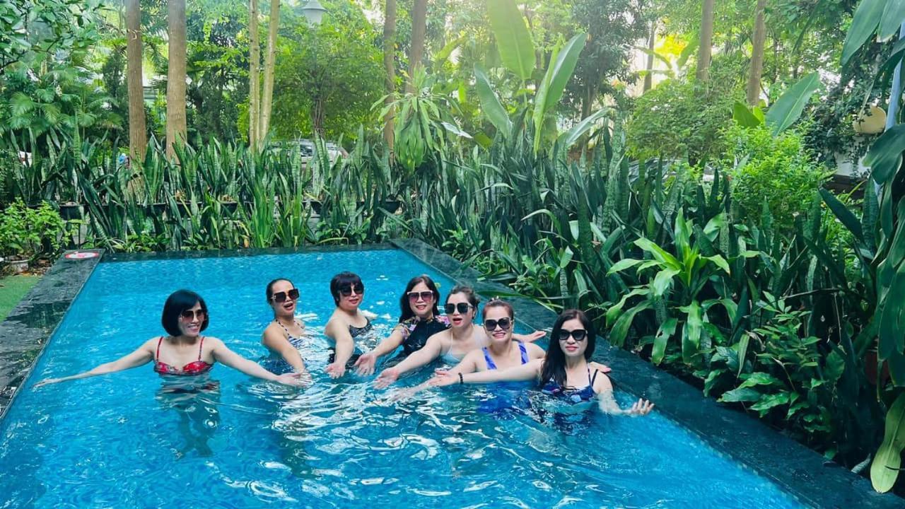 Hoàng Quyên 9 Flamingo đại Lải * Hà Nội