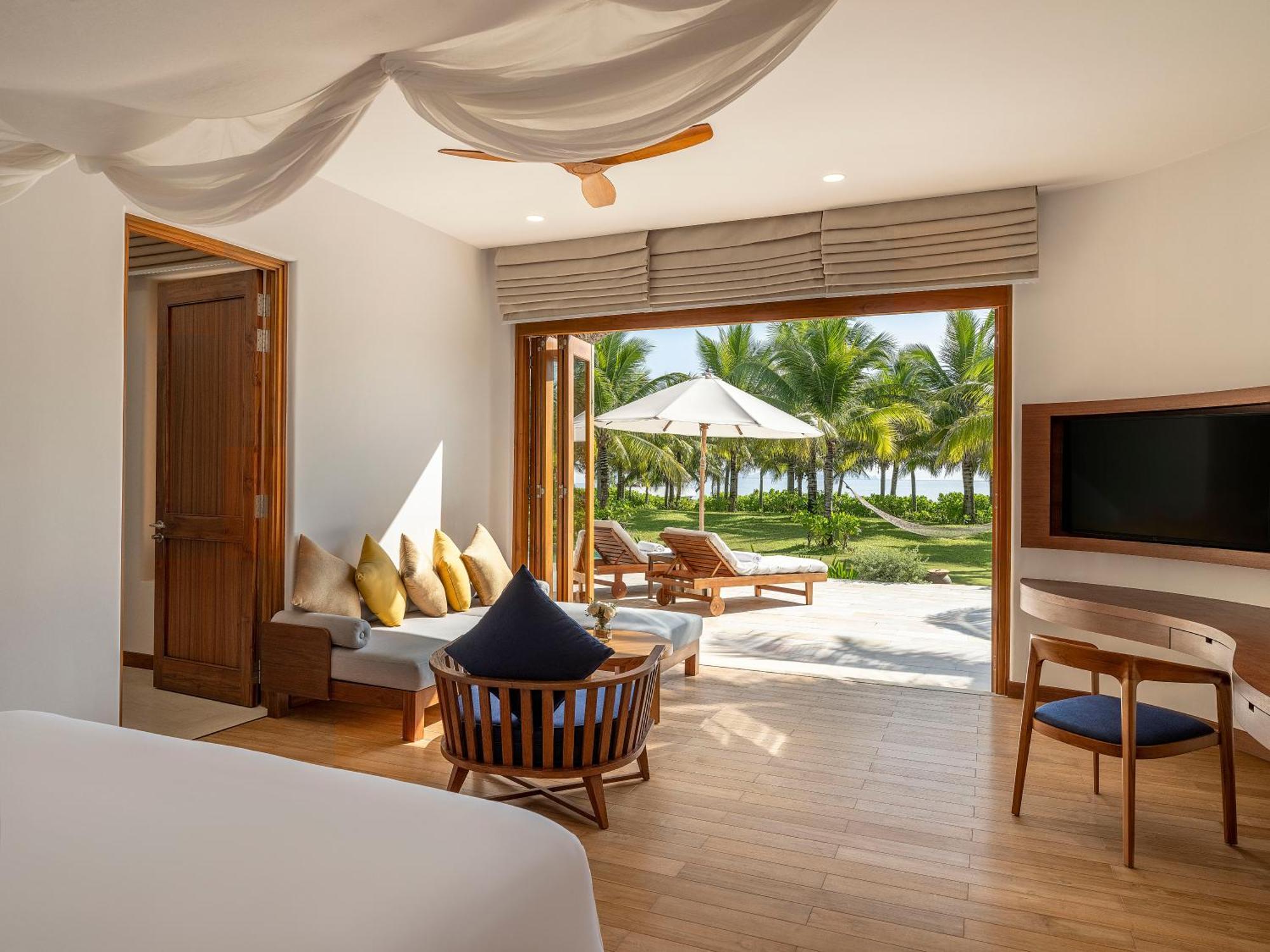Ana Mandara Cam Ranh Resort 5*