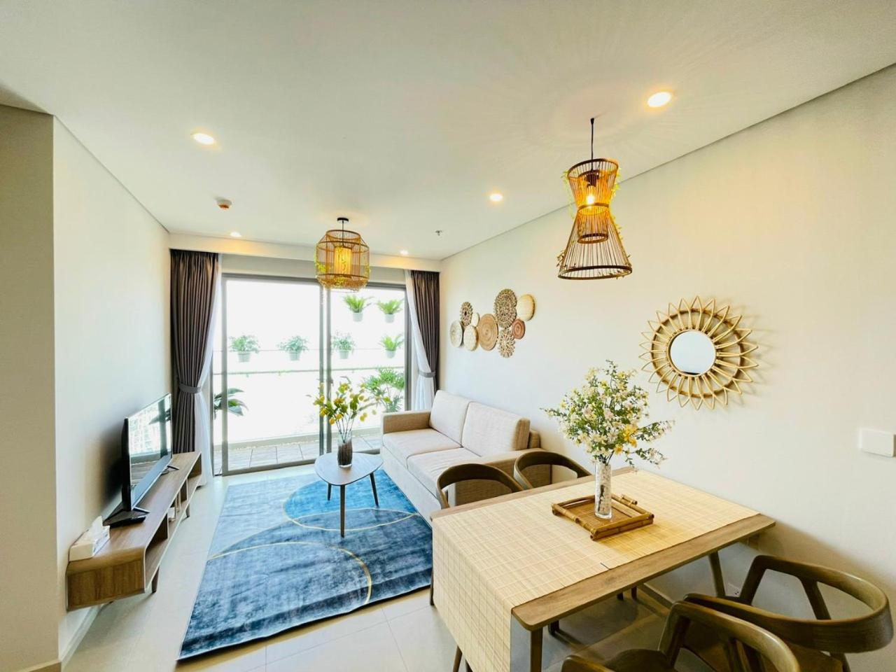 The Song - Trinh's House Apartment
