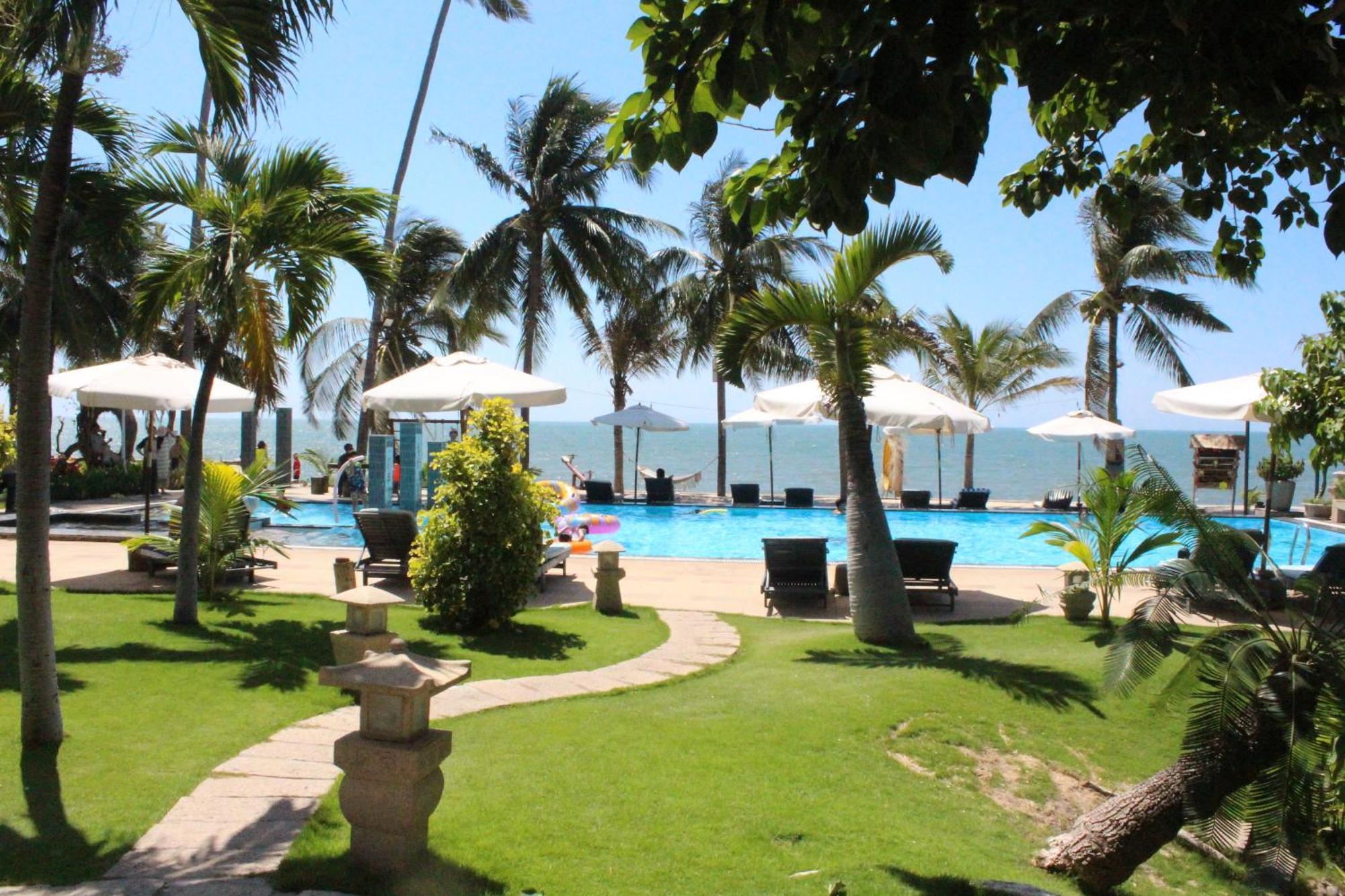 Dynasty Muine Resort 3*