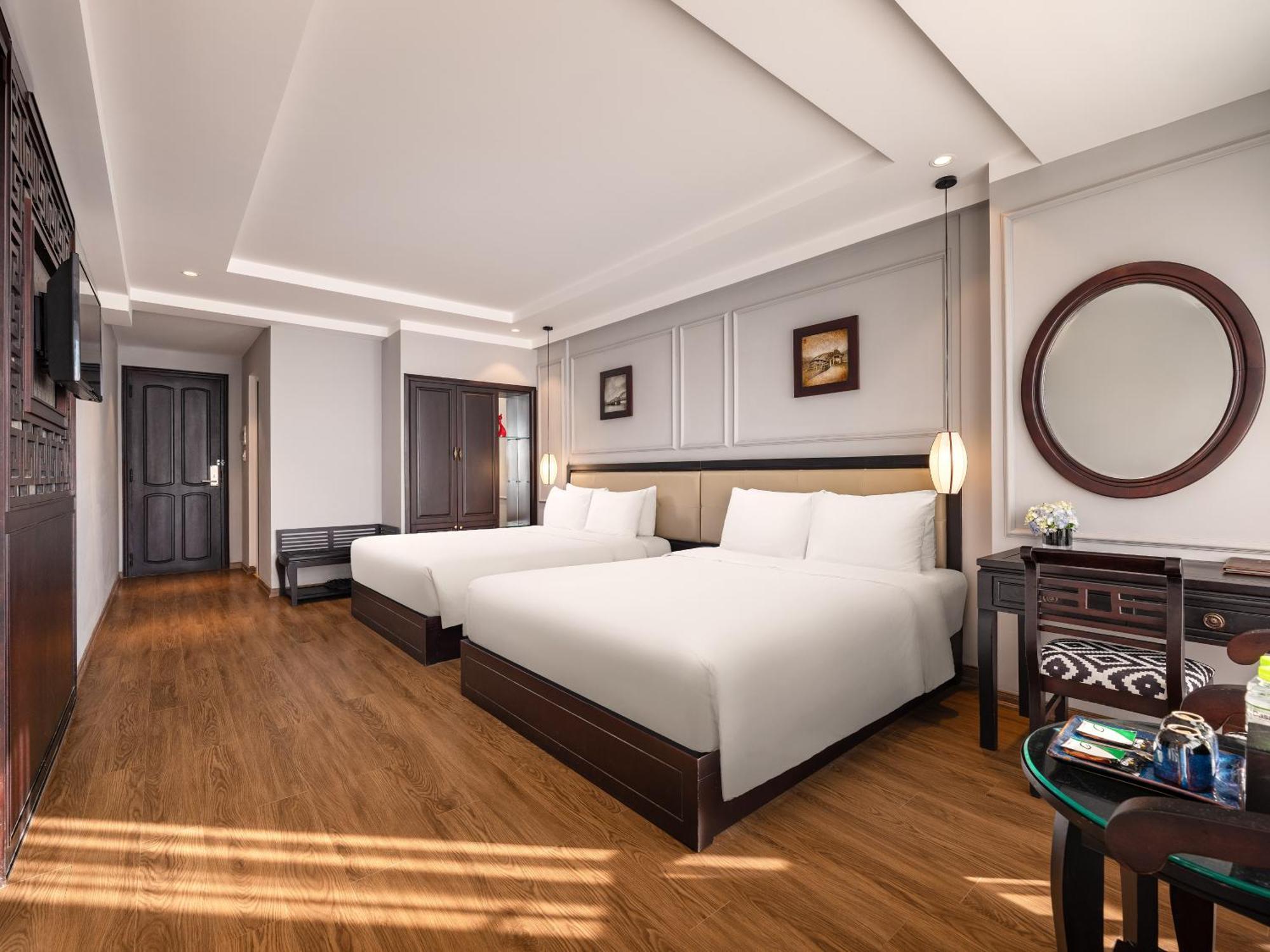 Hotel Serene Palace Hue
