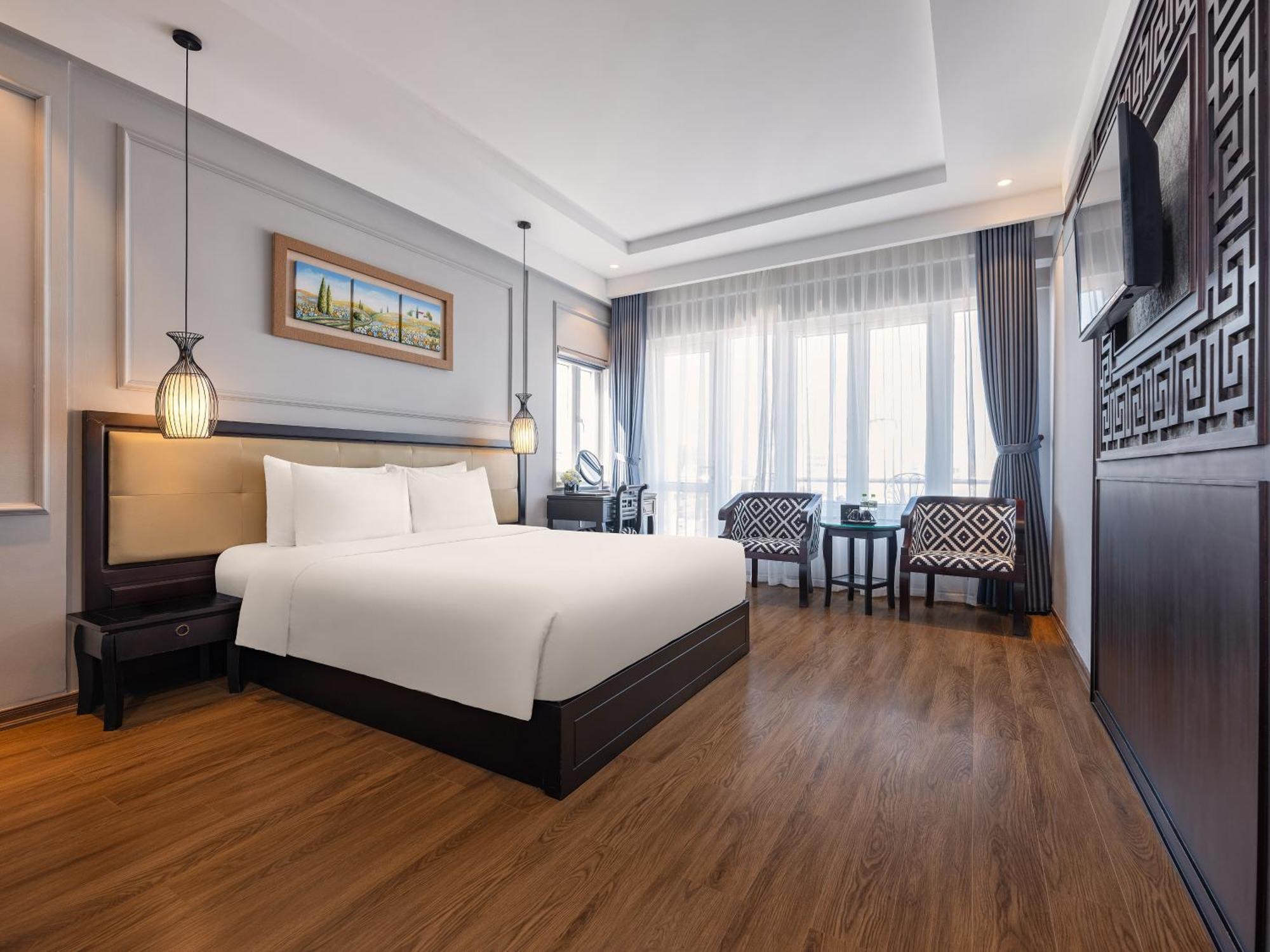Serene Palace 3* Hue