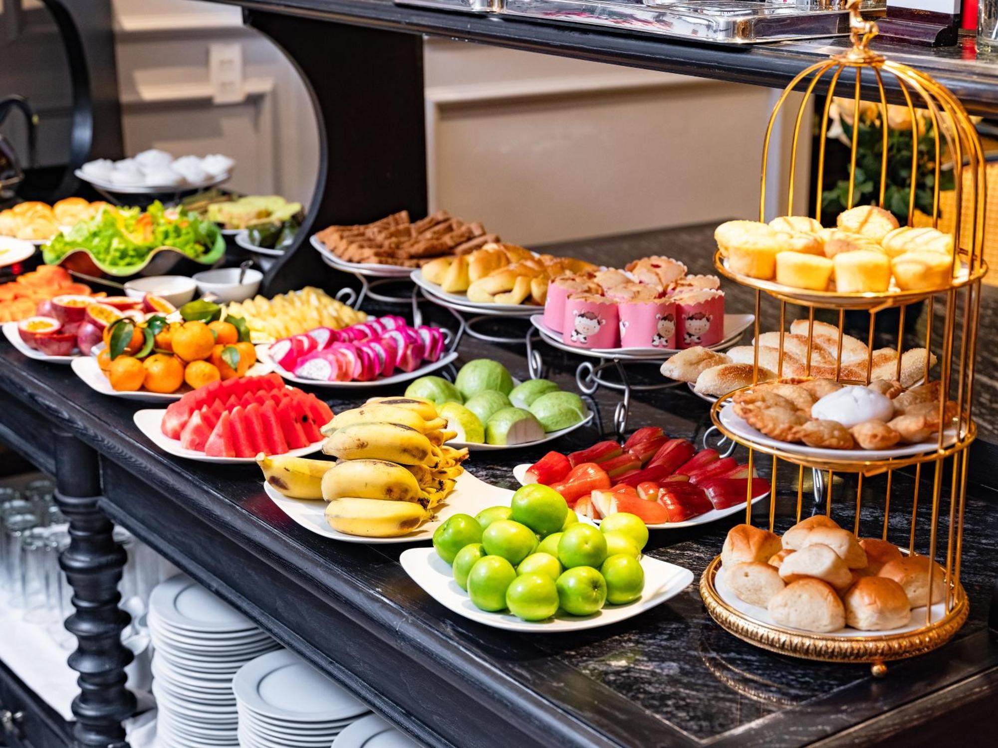 Serene Palace Hotel 3*