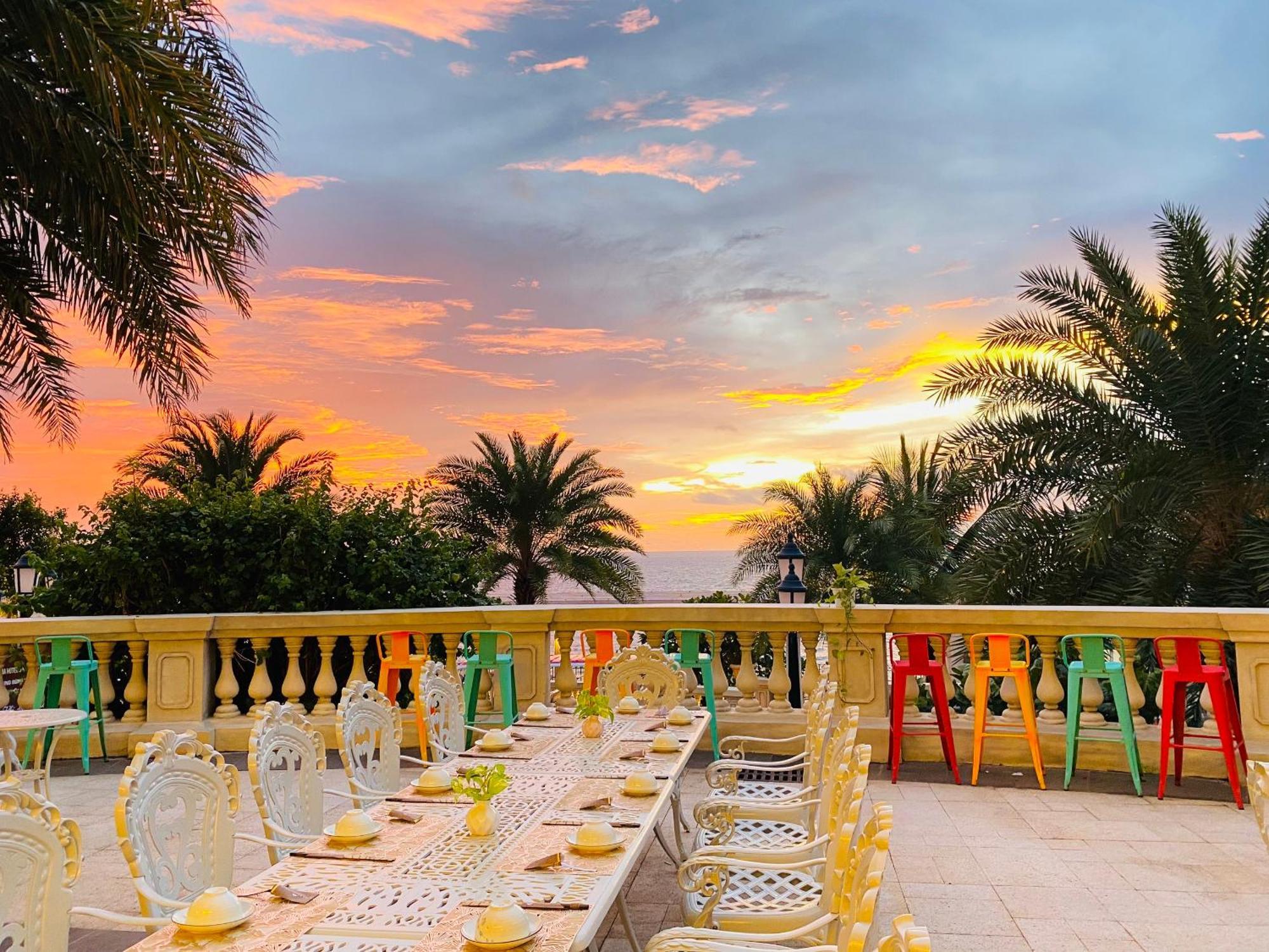 Roma - Free Airport Shuttle & Sunset Town Tour 4* Phú Quốc