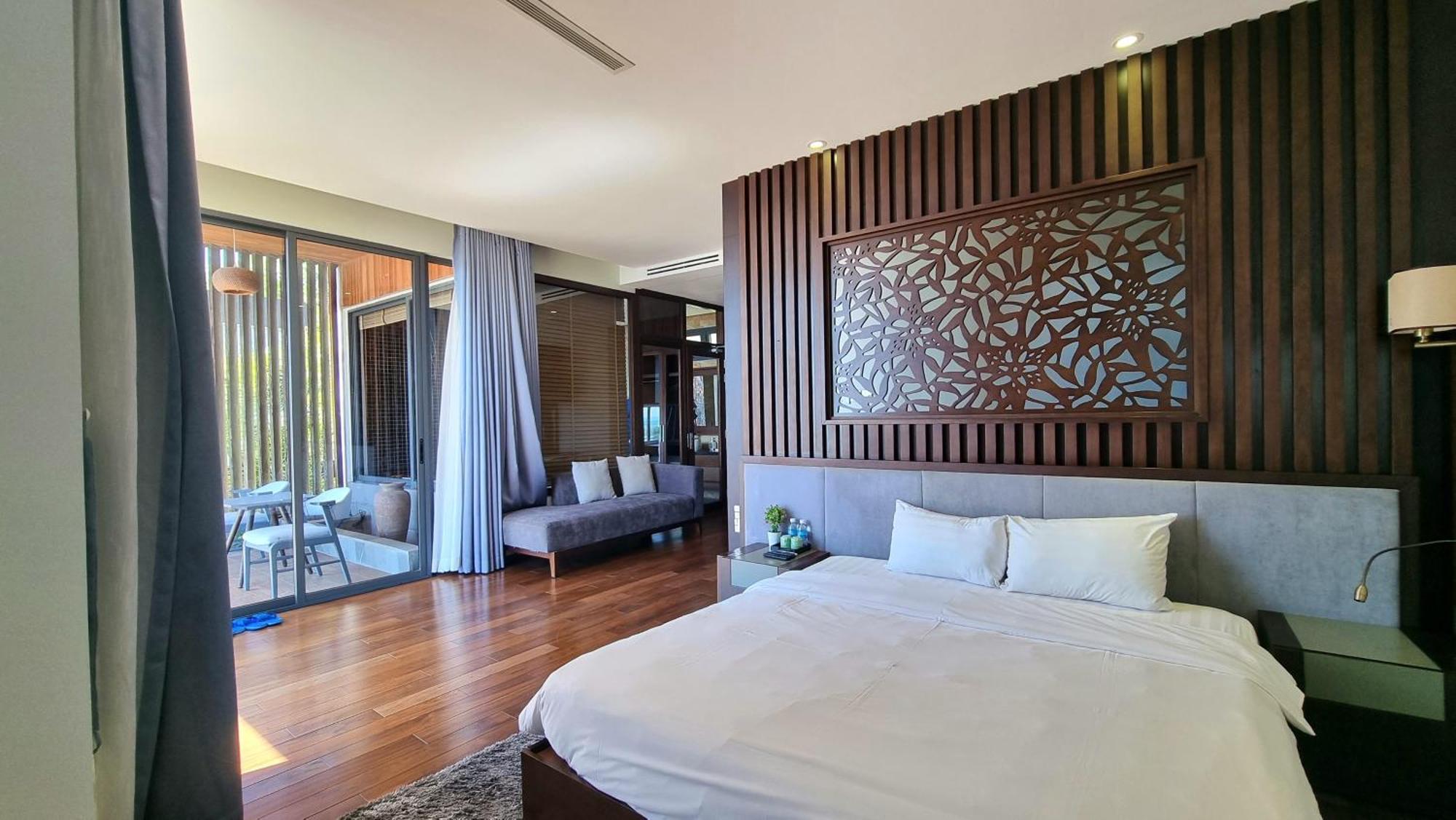 Oceanfront Luxury Anh Nguyen *
