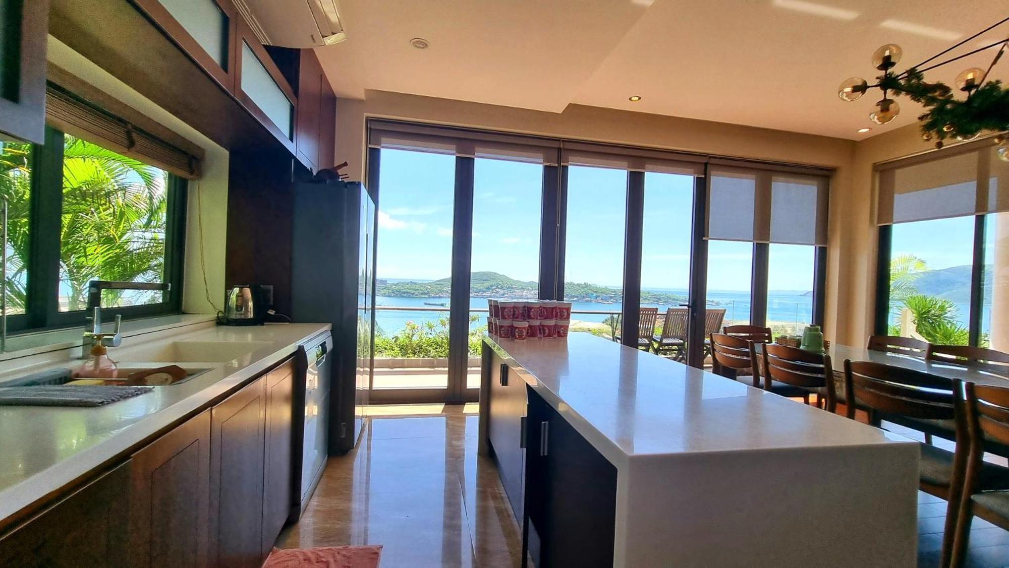 Oceanfront Luxury Anh Nguyen Biệt thự *