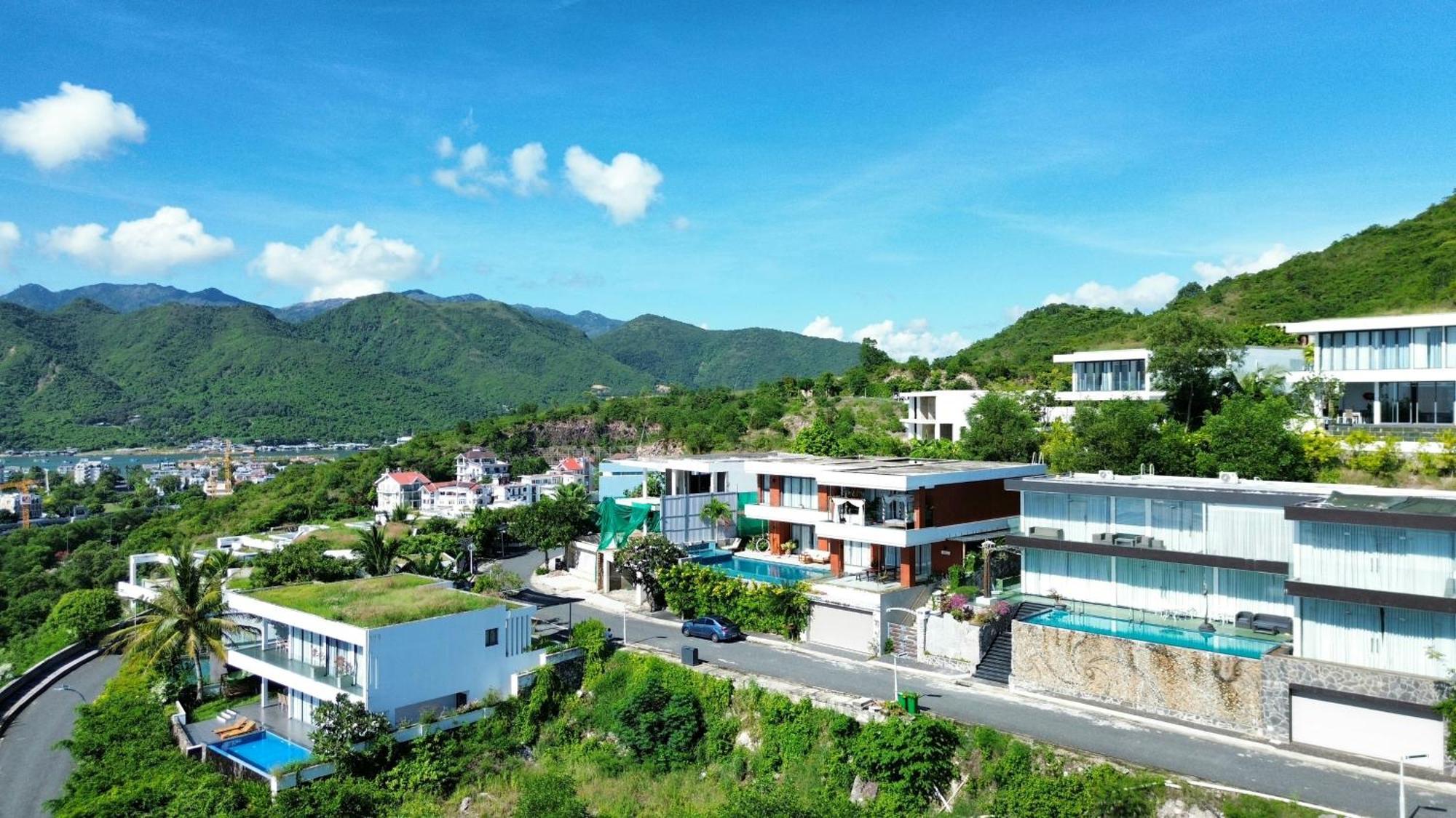 Oceanfront Luxury Anh Nguyen Biệt thự *