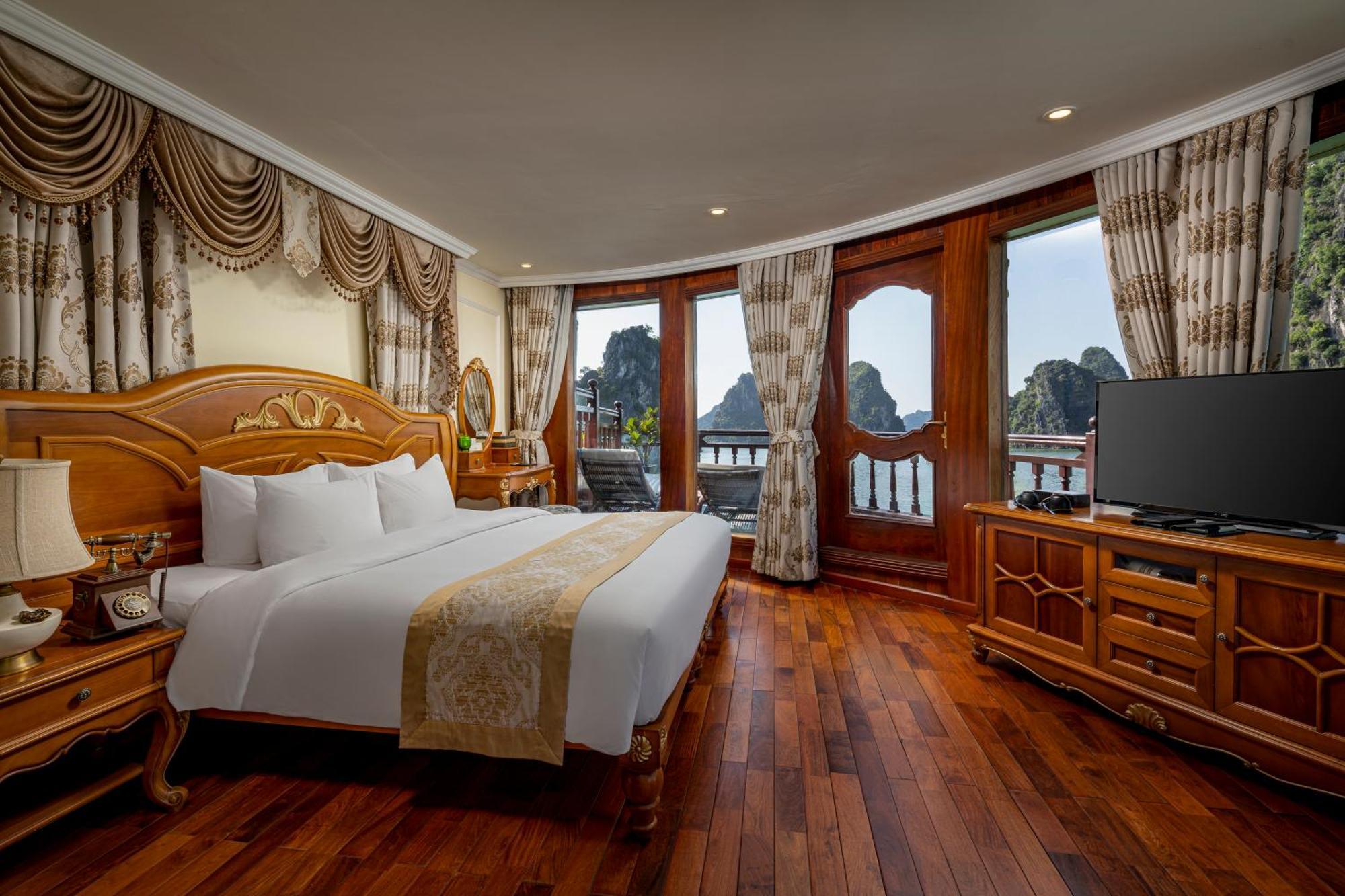 Emperor Cruises Legacy  Hạ Long