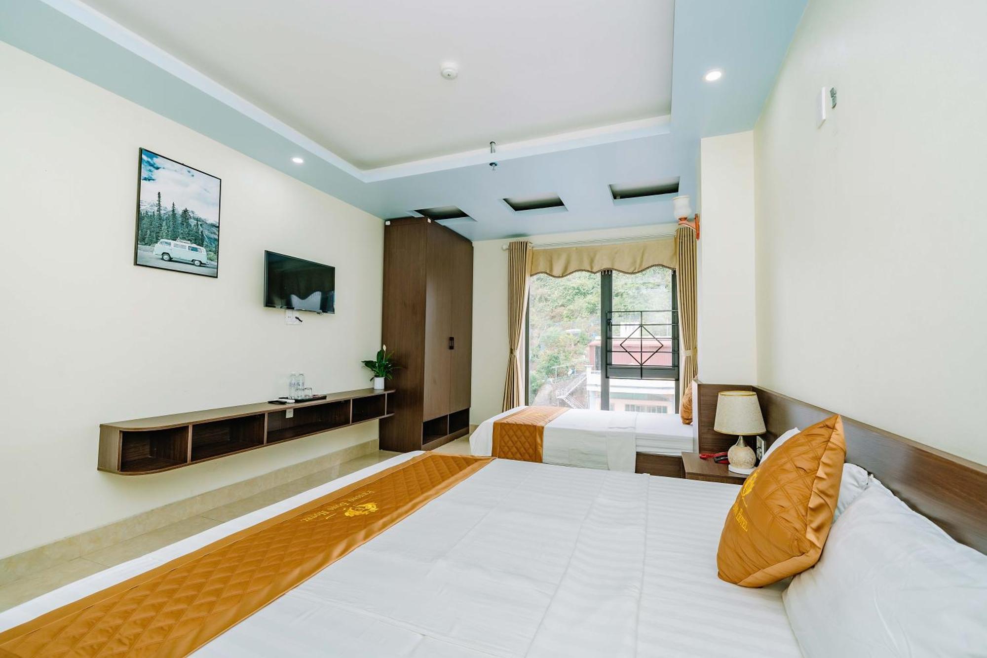 Hotel Phuong Dong Dong Khe Sau