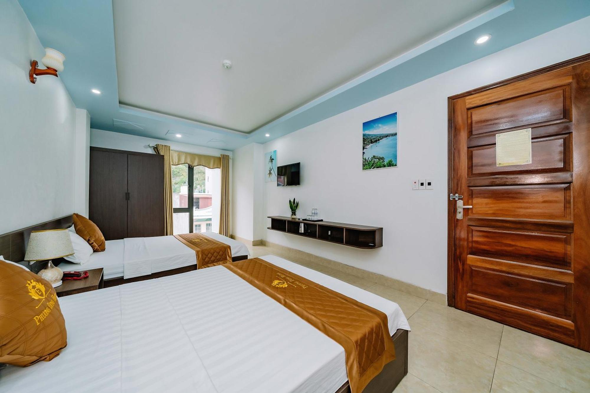 Phuong Dong Hotel