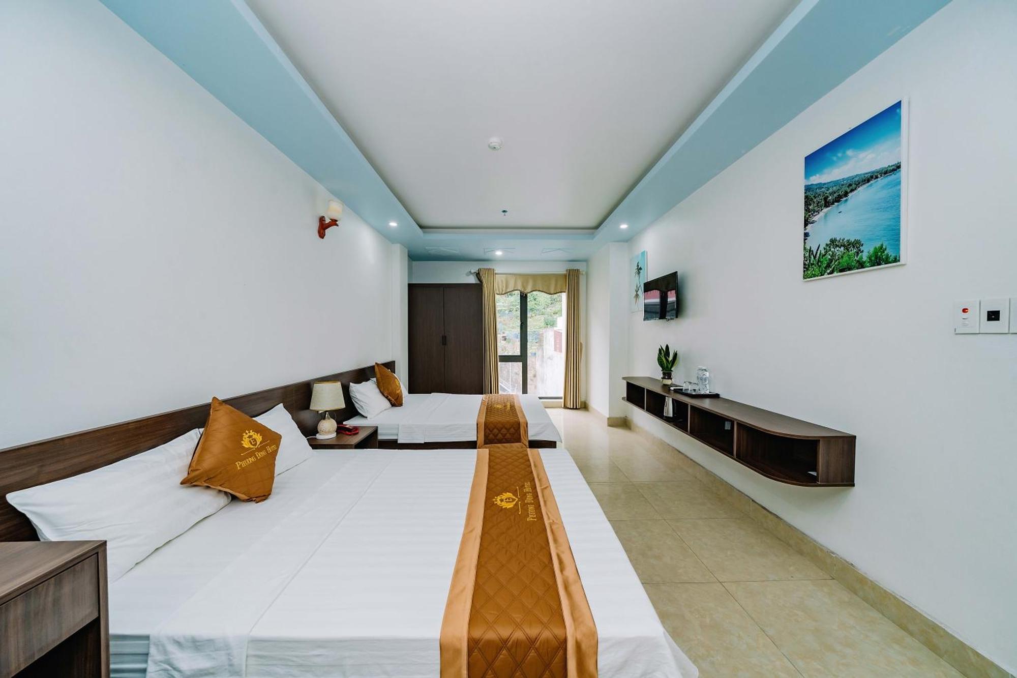 Phuong Dong Hotel Dong Khe Sau