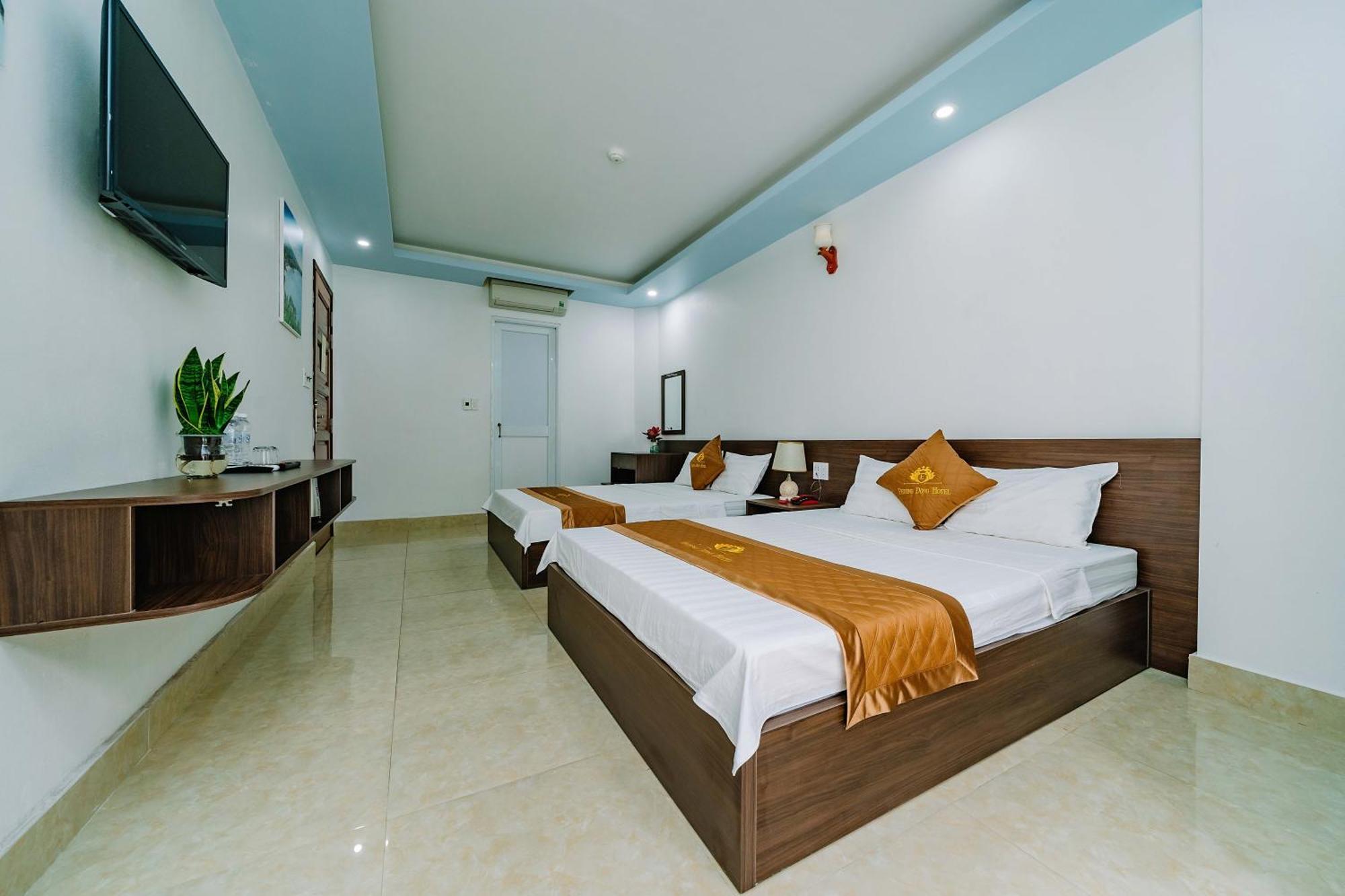 Hotel Phuong Dong 2*