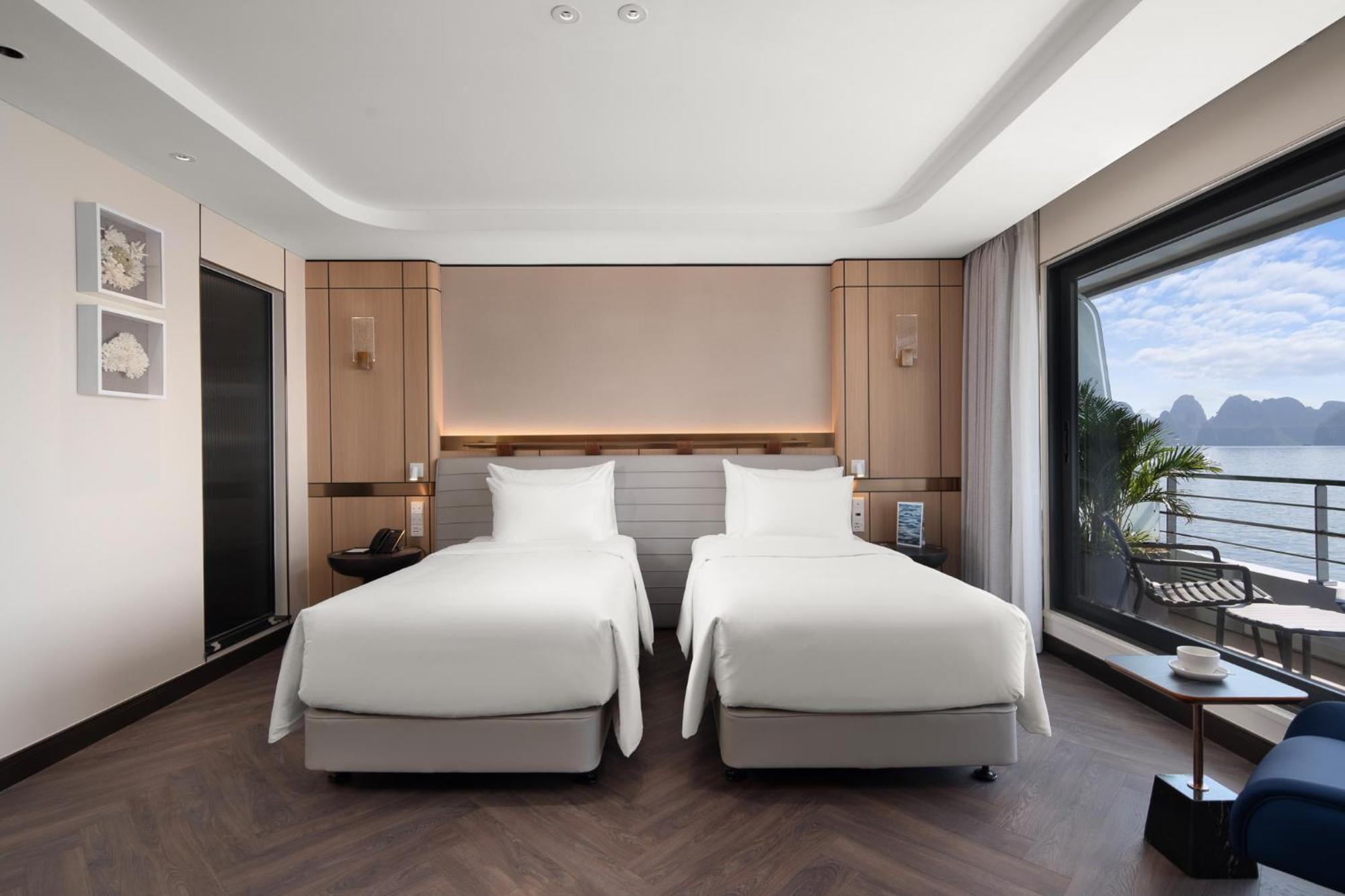 Essence Grand Halong Bay Cruise 5* Ha Long