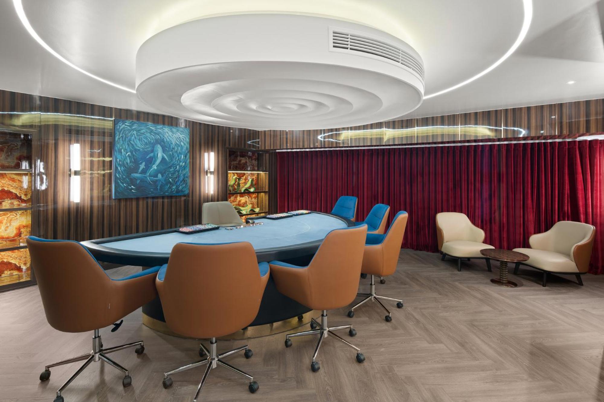  Essence Grand Halong Bay Cruise
