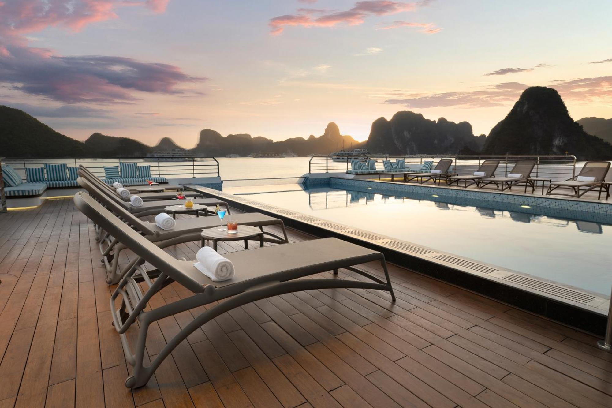 Essence Grand Halong Bay Cruise  5*