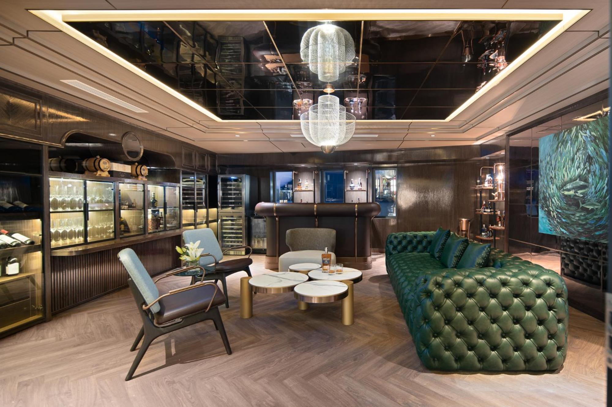 Essence Grand Halong Bay Cruise 5*