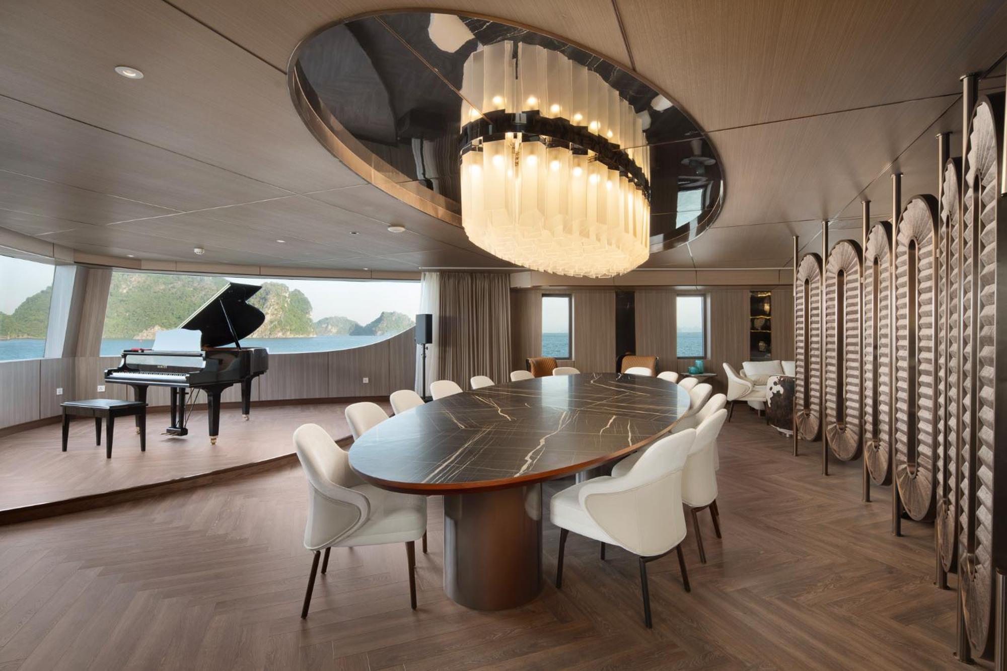 Essence Grand Halong Bay Cruise 5*