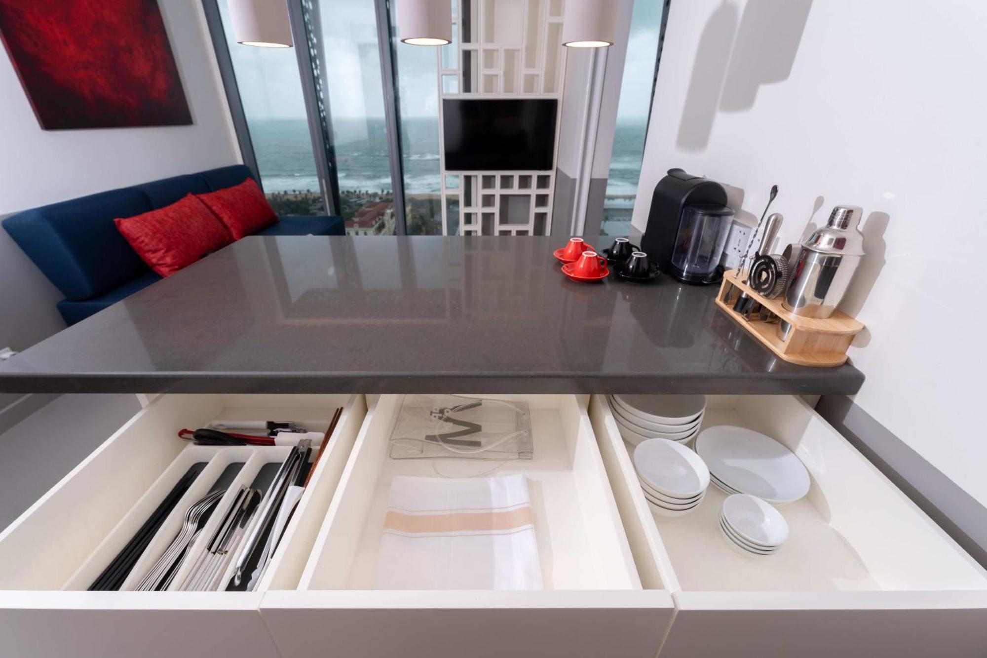 Wink - 24hrs & Rooftop Pool Bar Tuy Hoà