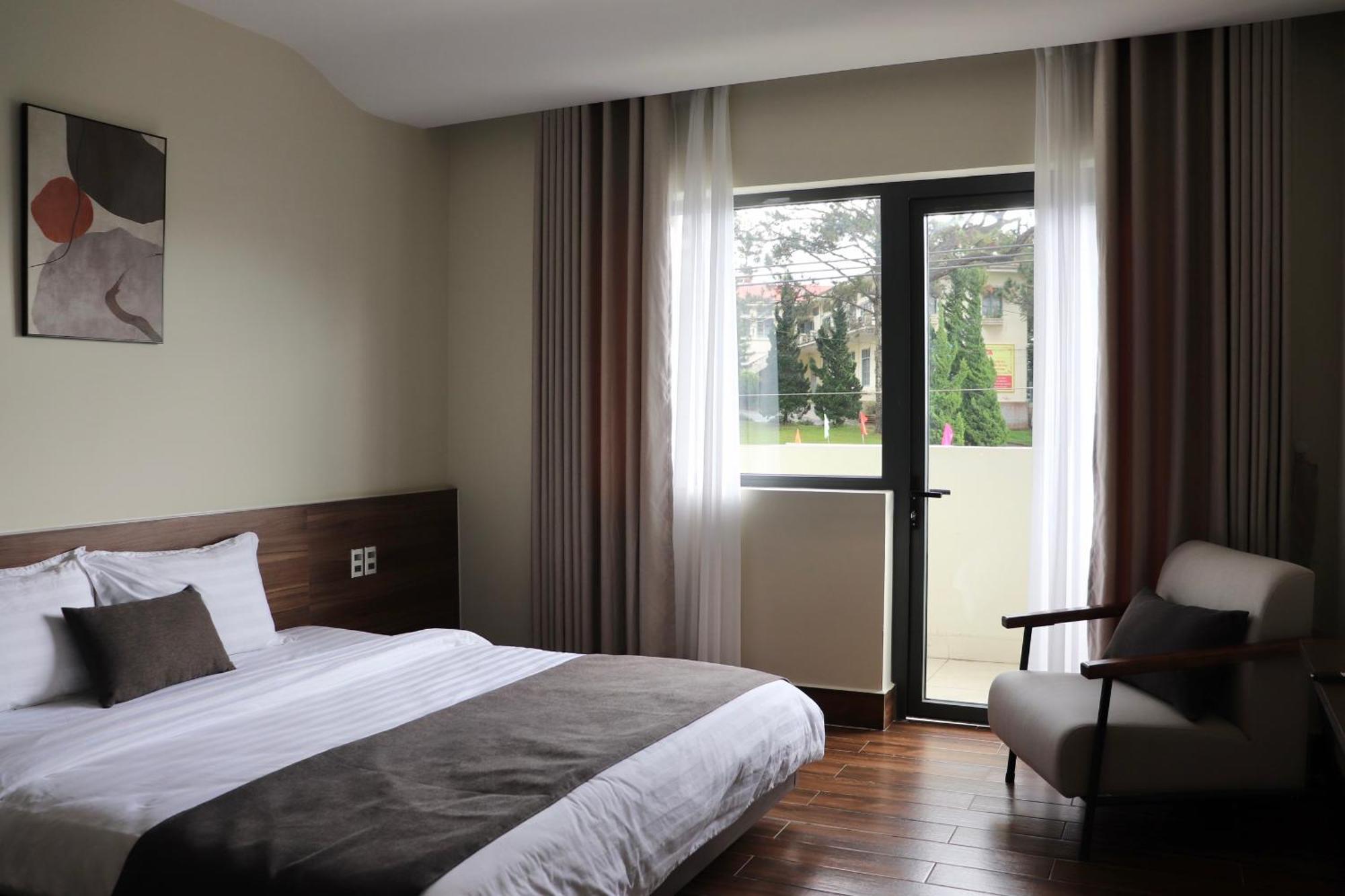 Meek - And Coffee Hotel Da Lat