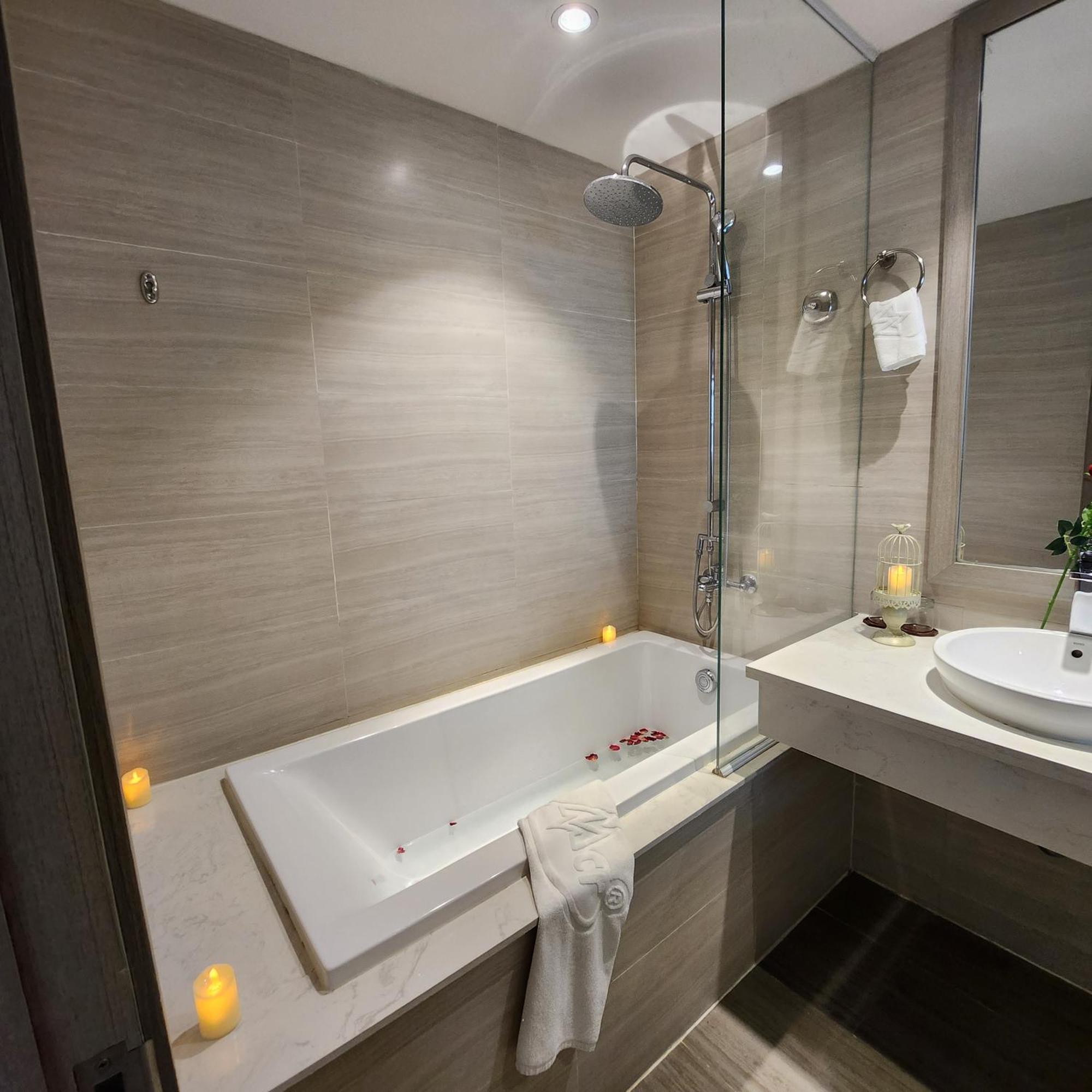 The Mcr Luxury 4*
