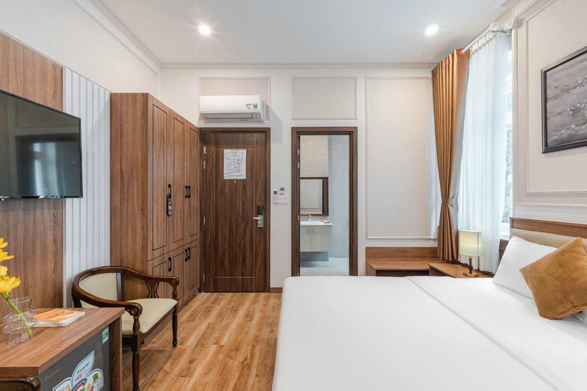 Pine View Hotel