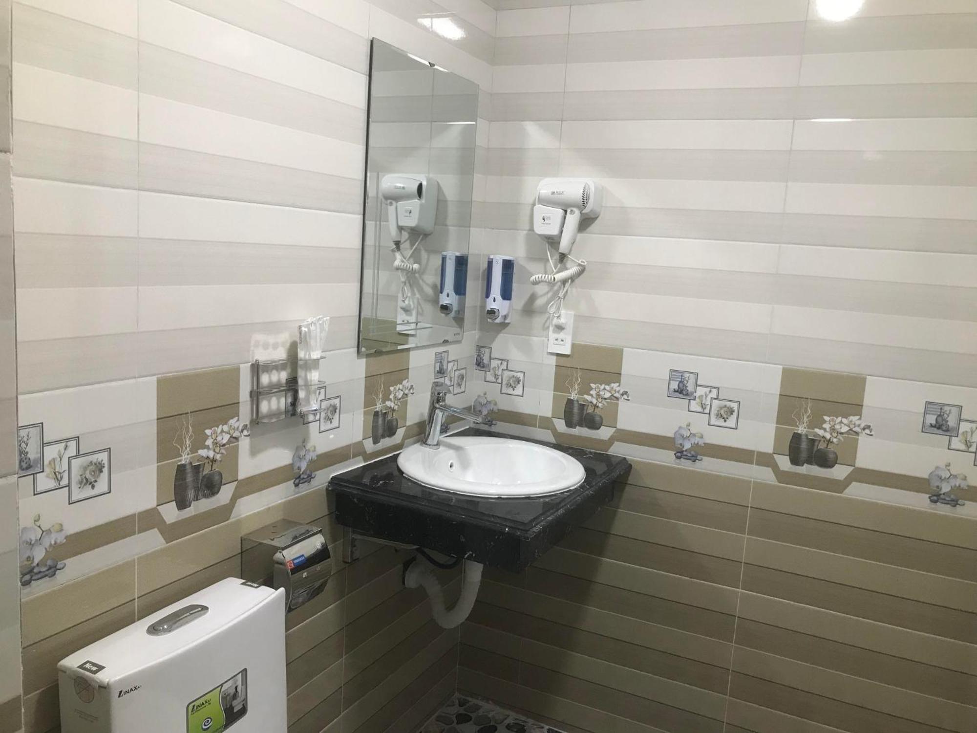 Anh Nhu Hotel