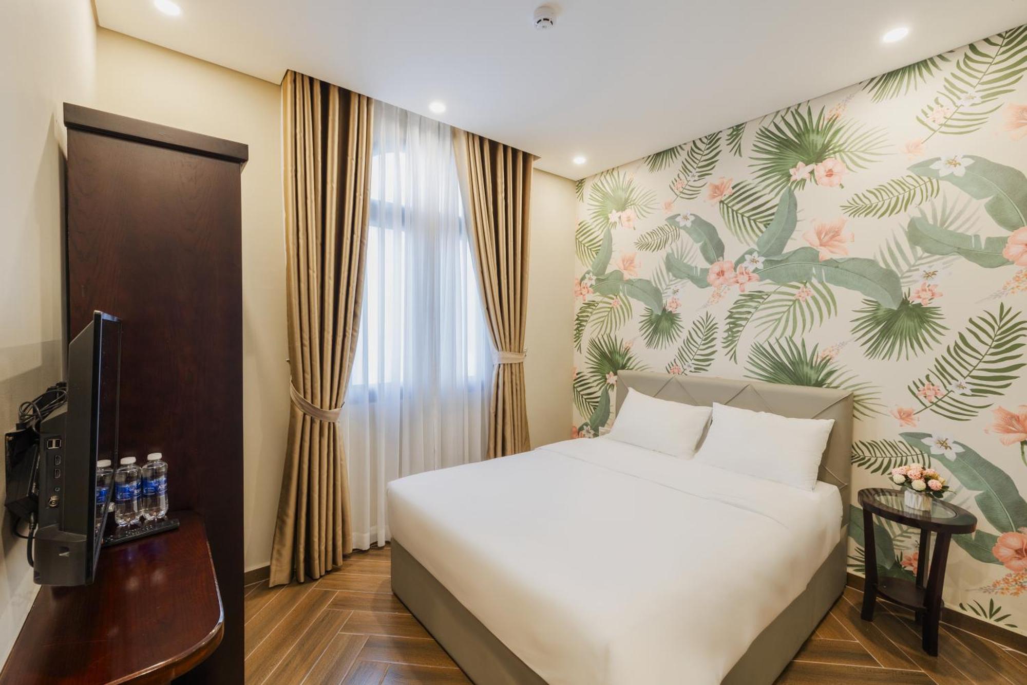 Hotel Tropical Bay Grand World