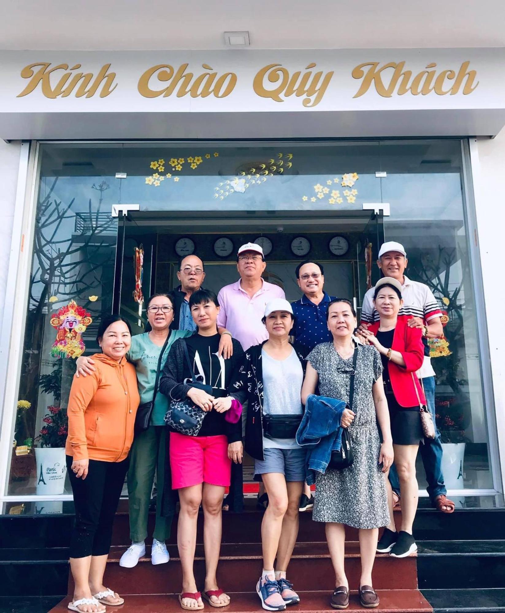 Khach San Long Dao Phu Quy Hotel *