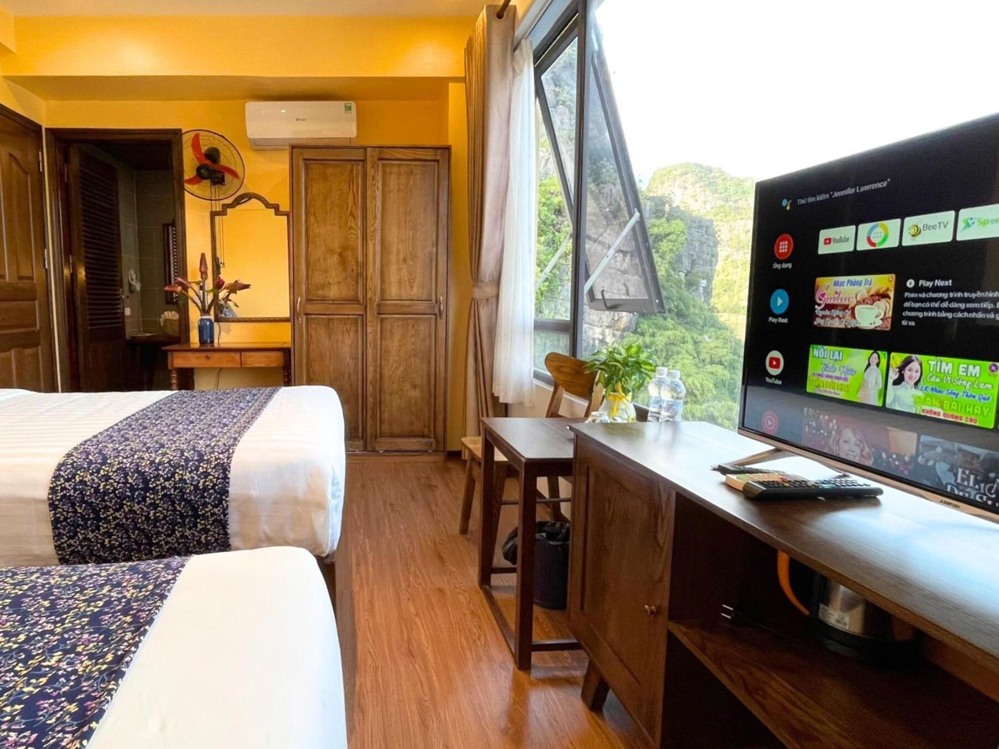 Tam Coc Lion Kings & Hotel Ninh Binh