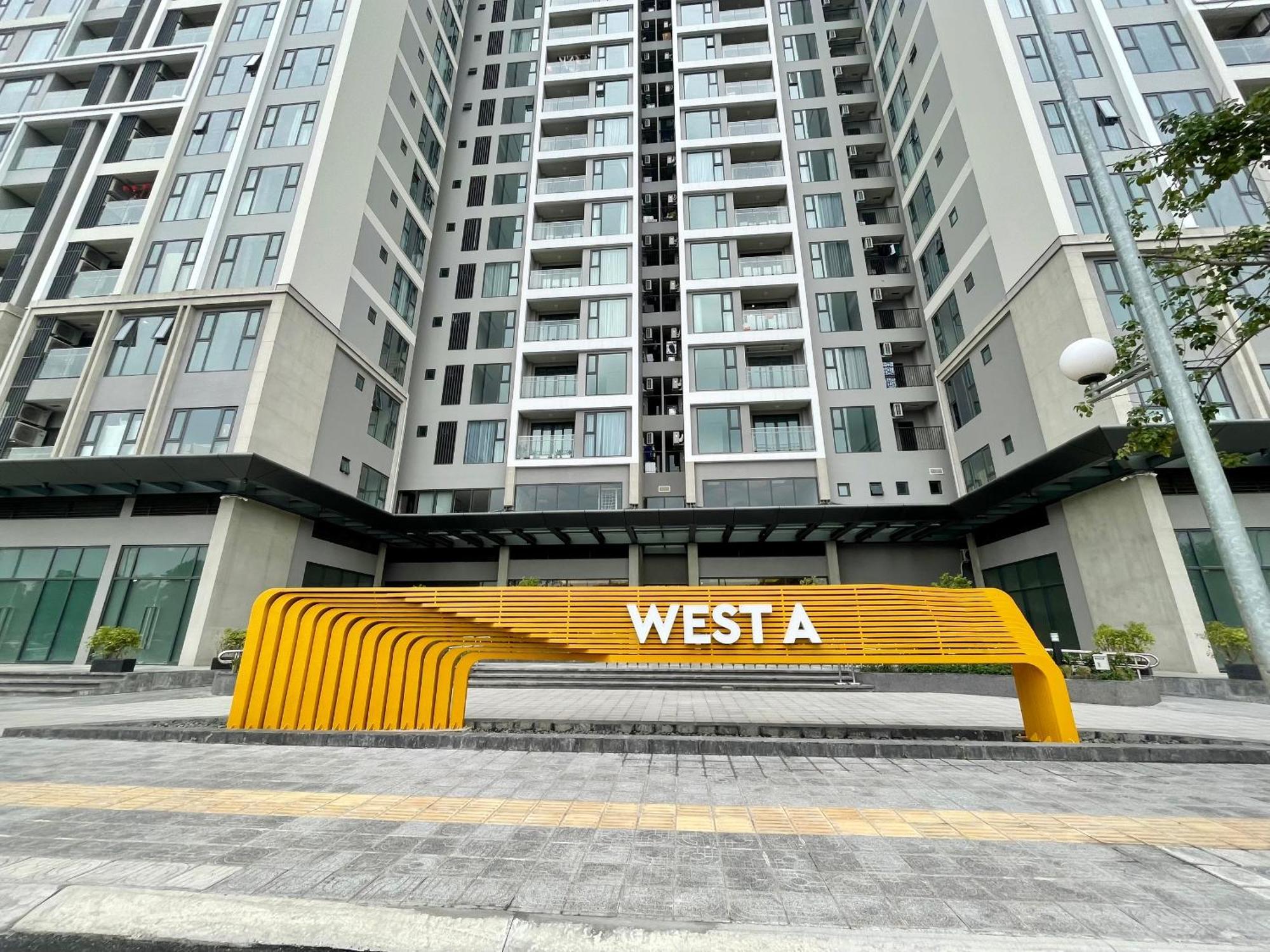 Rosee House - Masteri West Heights ,vinhomes Smart *