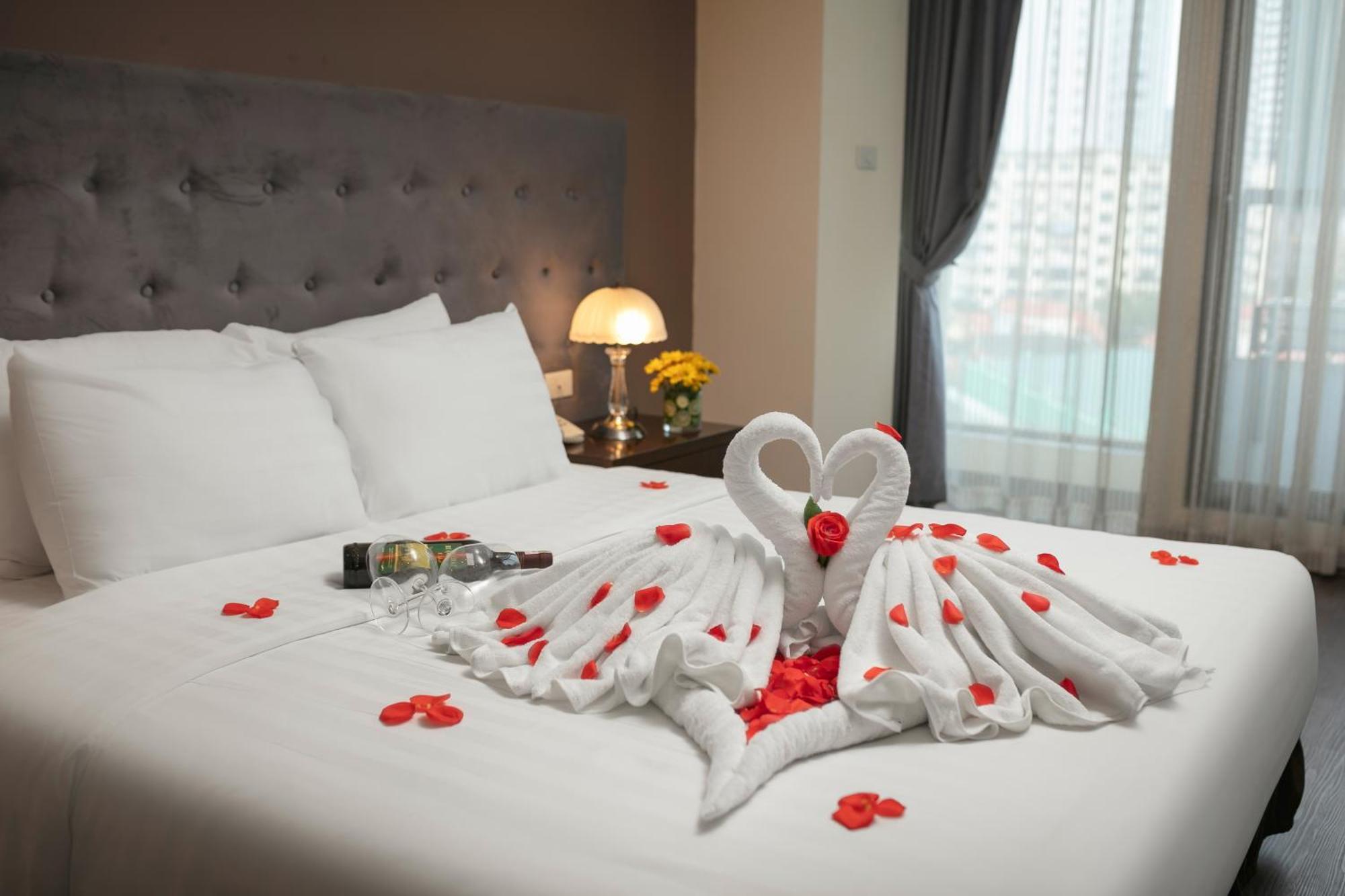 Khách sạn Brilliant Me Tri & 3*