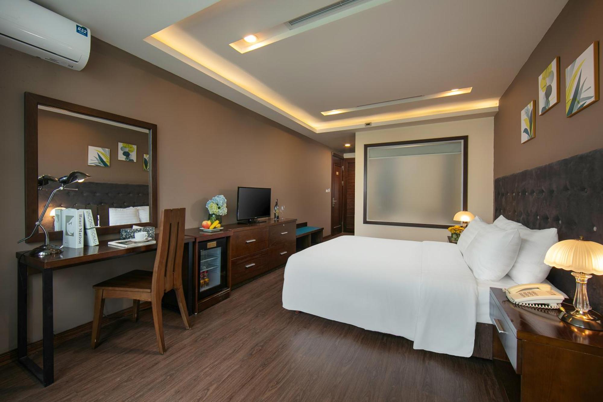 Brilliant Me Tri & Khách sạn Hà Nội