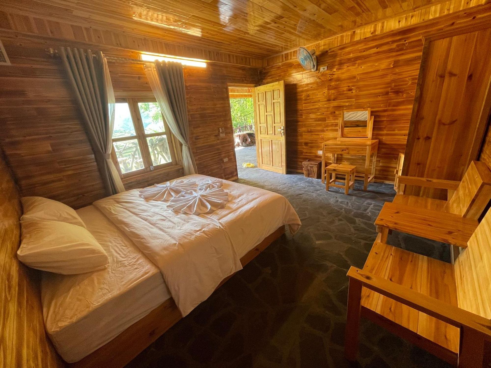 Mt House Khu nghỉ mát 3*