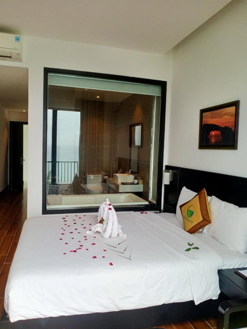 Pearl Island & 4*