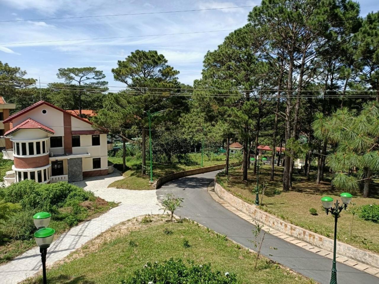 Hoa Sim Hotel *