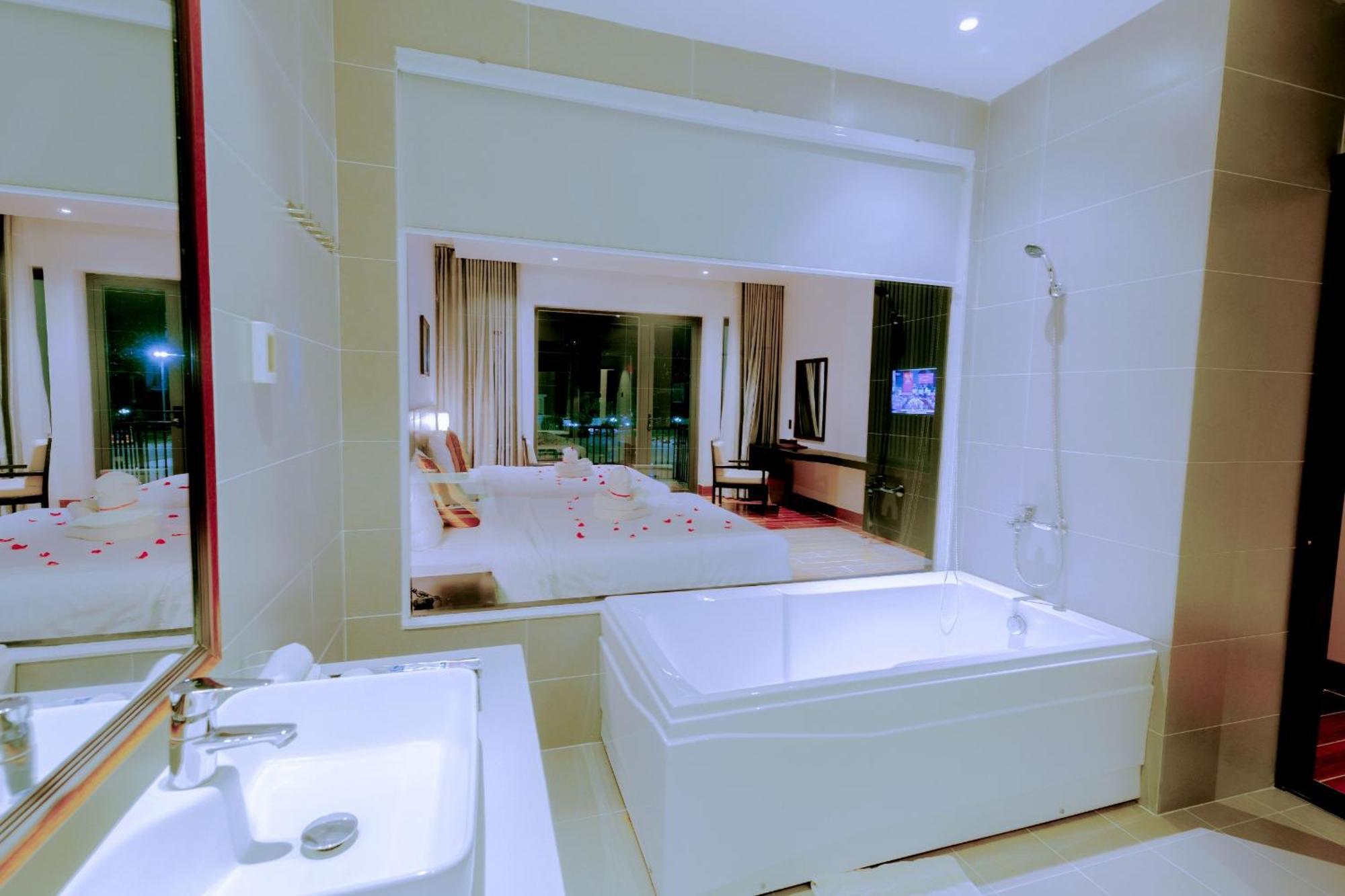 Pearl Island & Hotel 4*