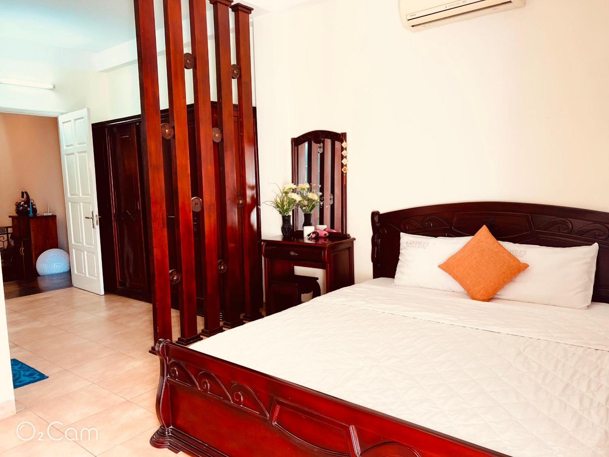 Hostel Khang *