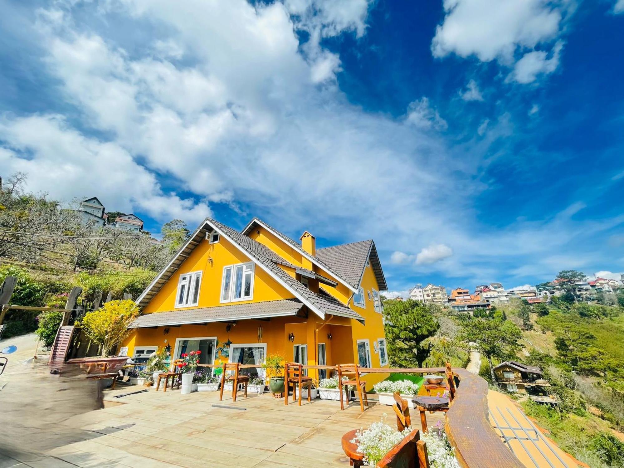 Trang Hotel