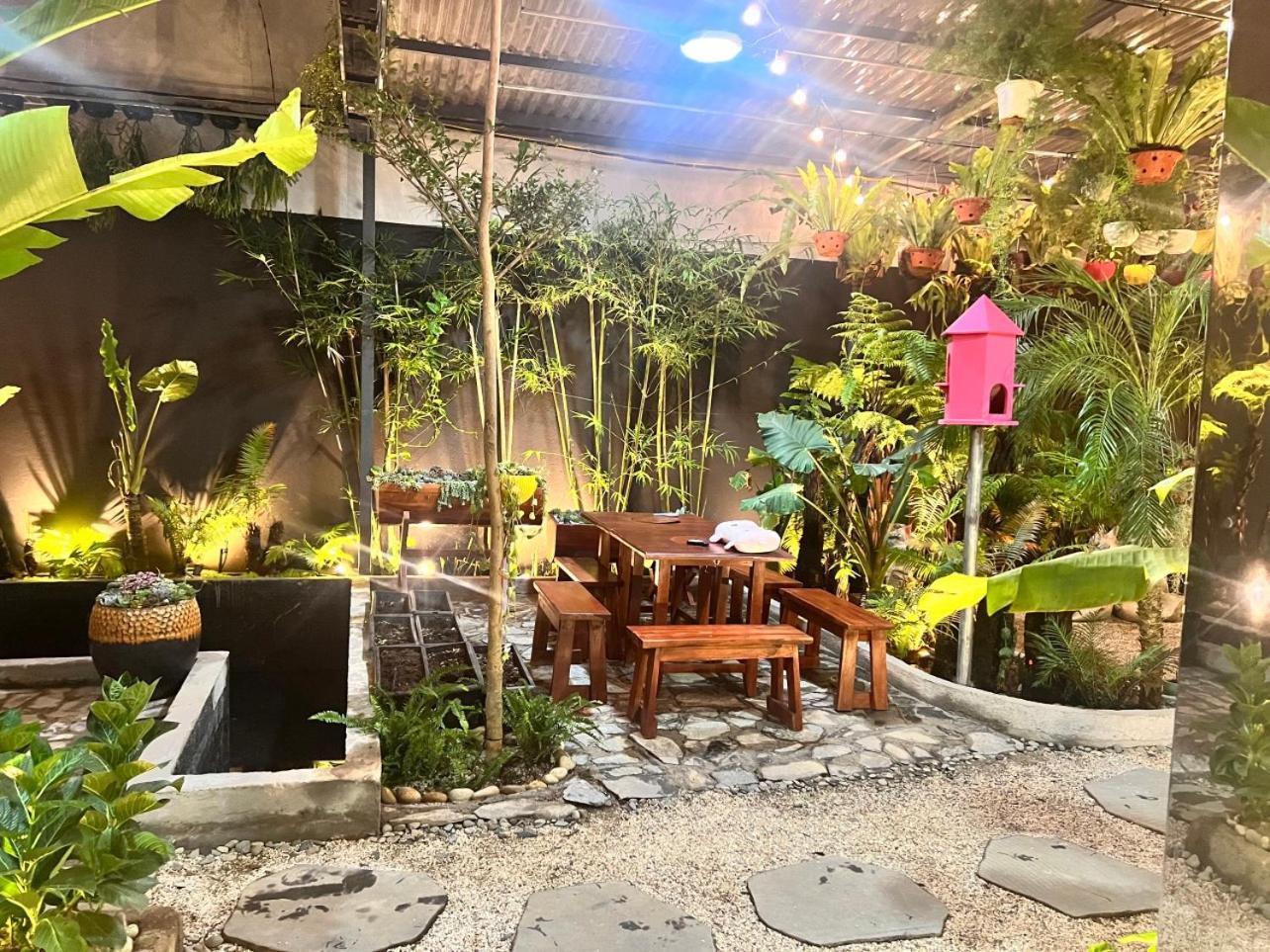 Kim Dong Bed & Breakfast