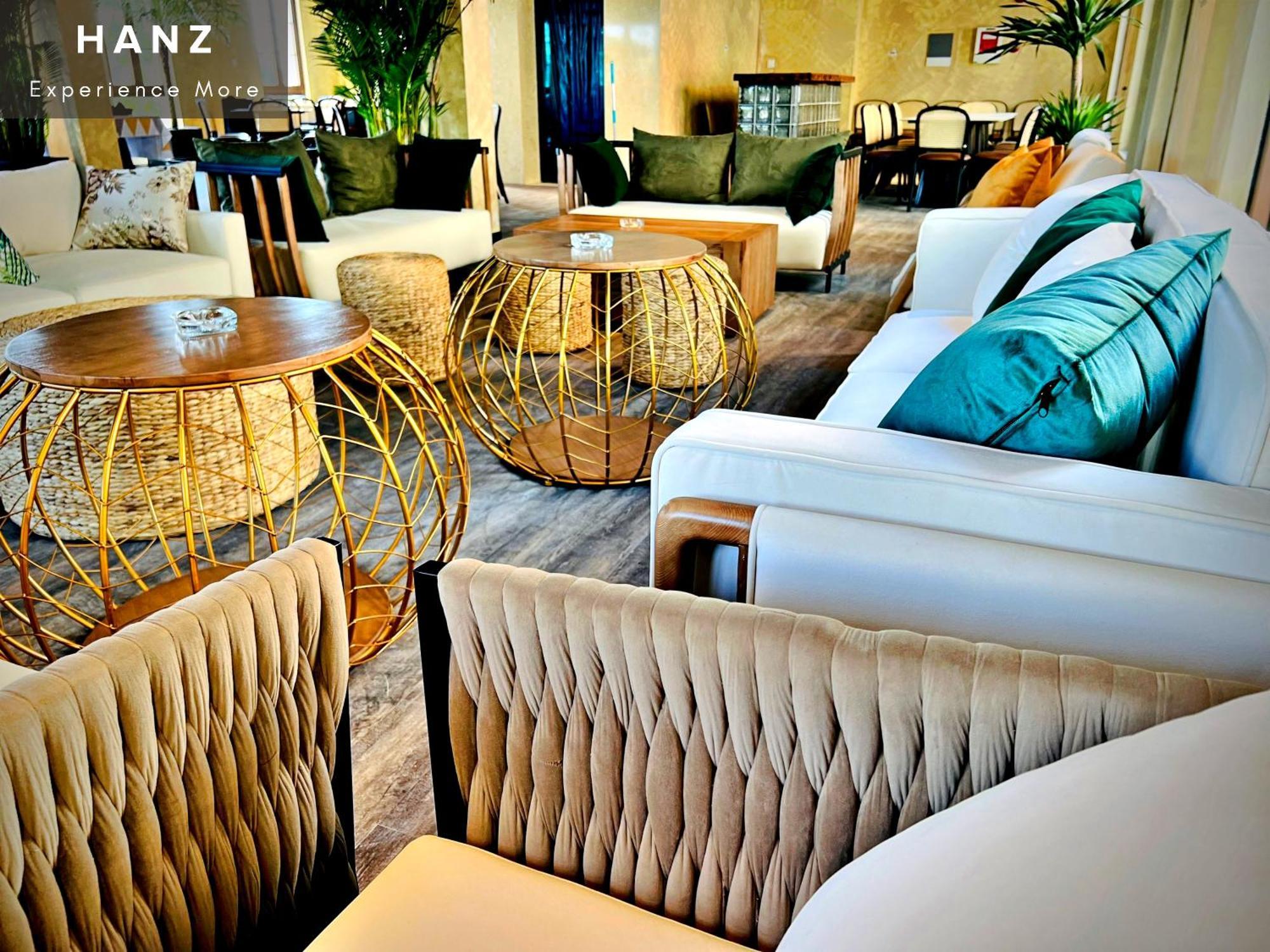 Hanz Sunset Lagoon Bliss Khách sạn 4*