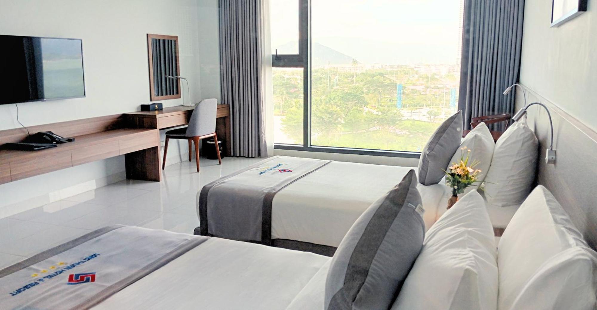 Long Thuan & 4*