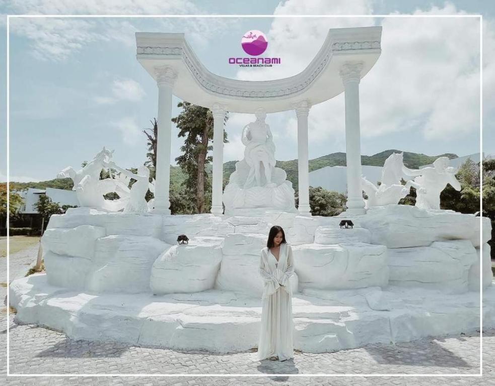 Oceanami & Club Long At 1, 3, 4 Bedroom & 5, 6 Bedroom Beachfront Private Pool Villa Long Hai