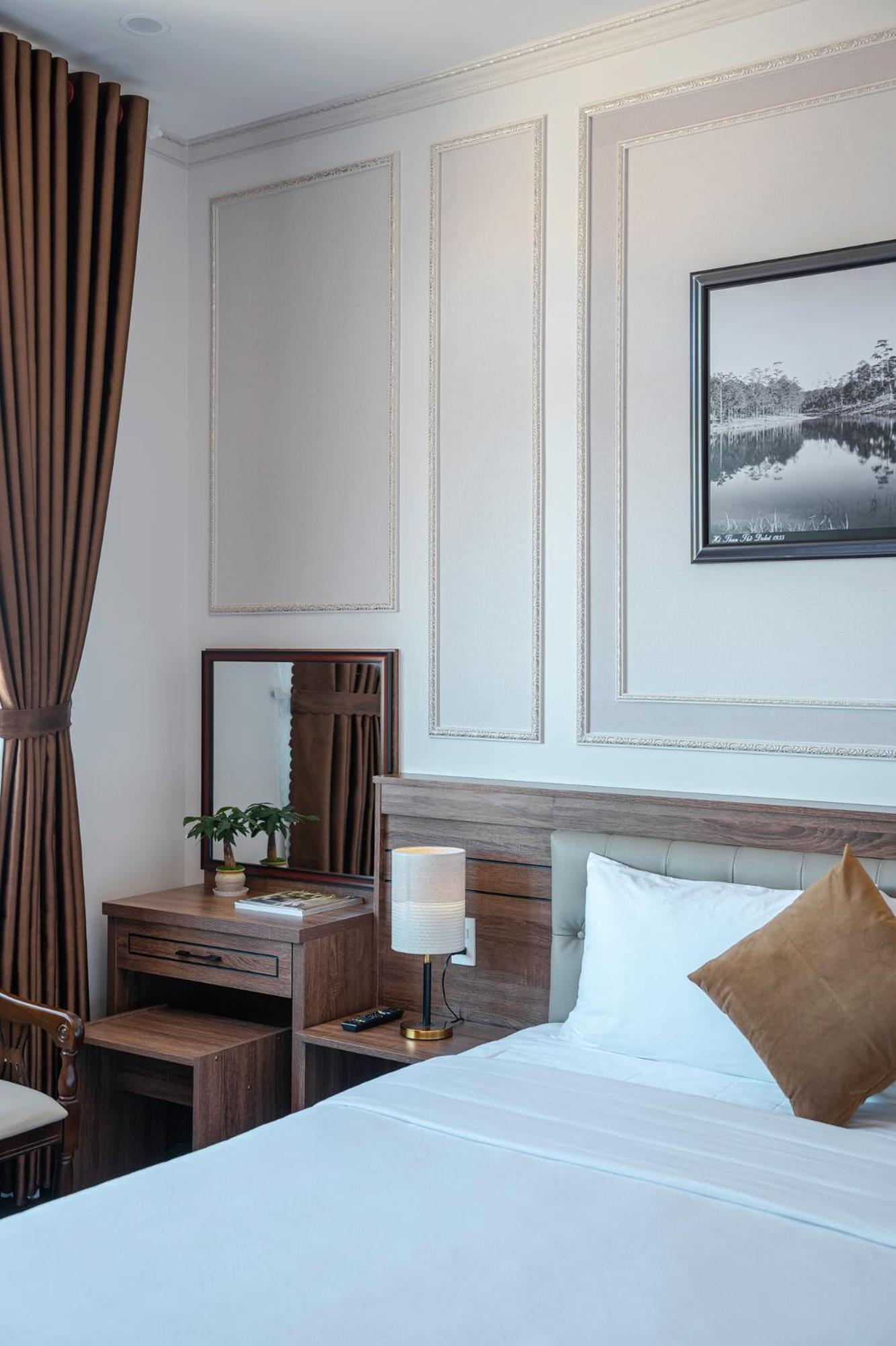 Hotel Pine View Đà Lạt