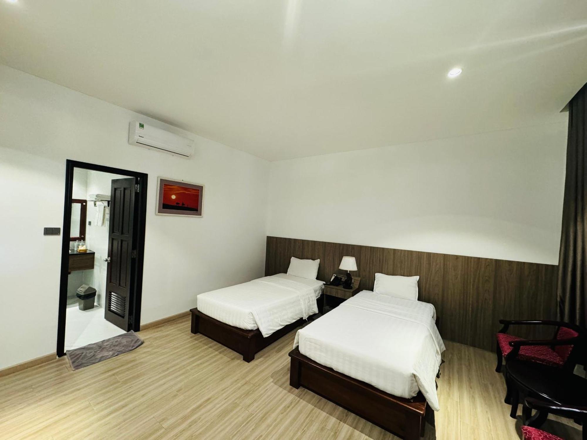 Hotel Dat Lanh Beach Resort La Gi