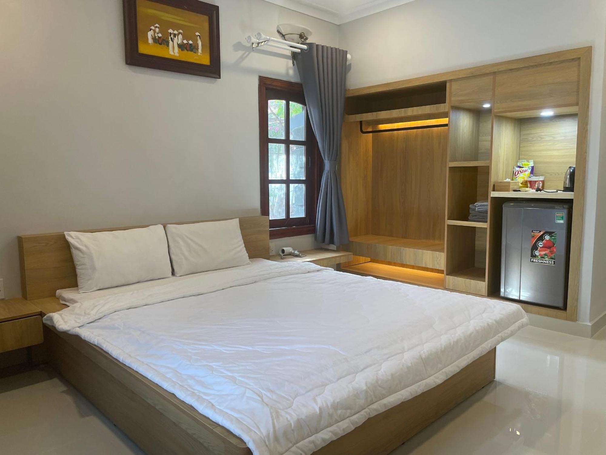 Hon Cau & Restaurant Tuy Phong